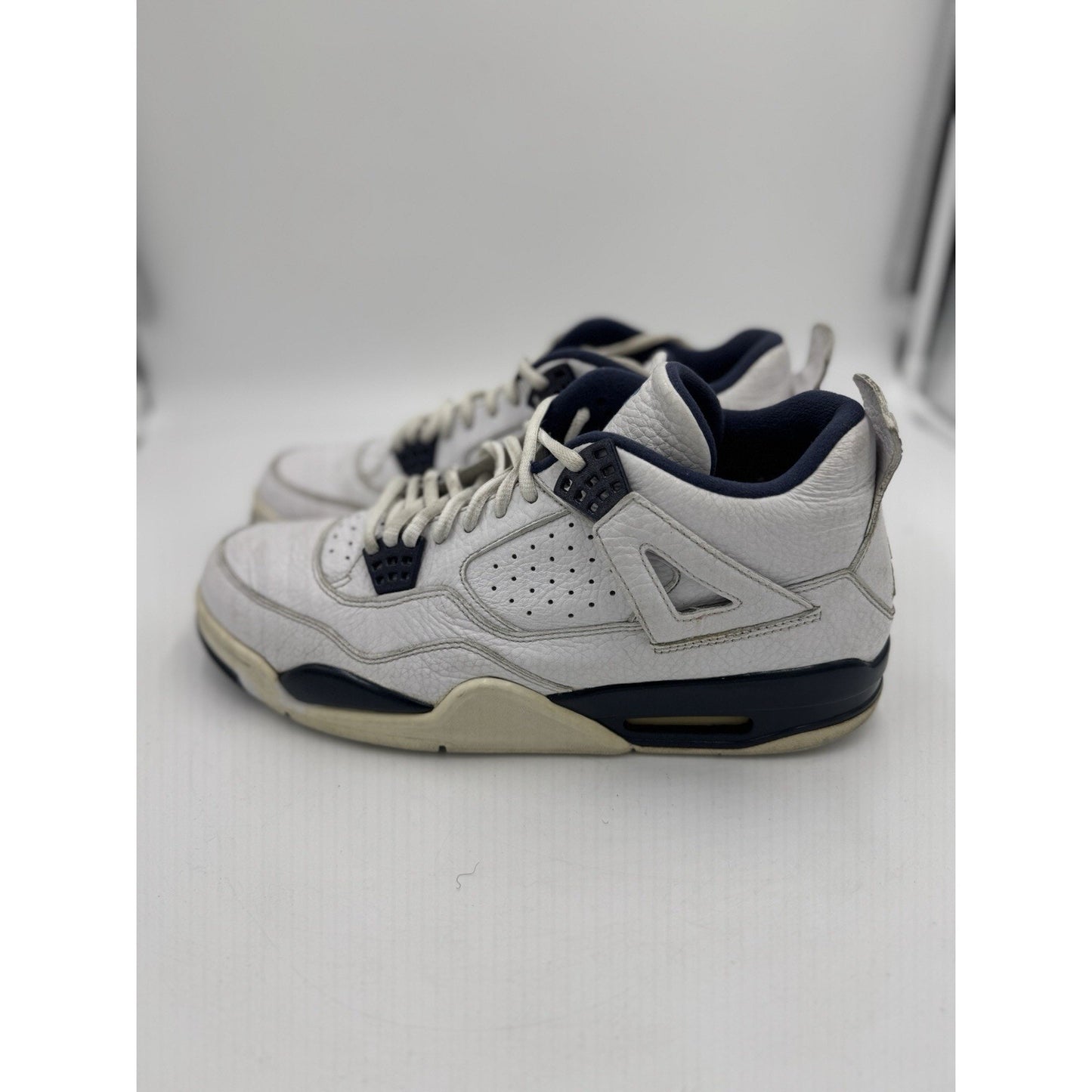 Size 11.5 - Air Jordan 4 Retro LS Columbia