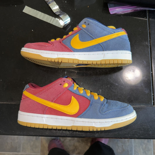 Size 5 - Nike Dunk SB Low Catalonia Barcelona