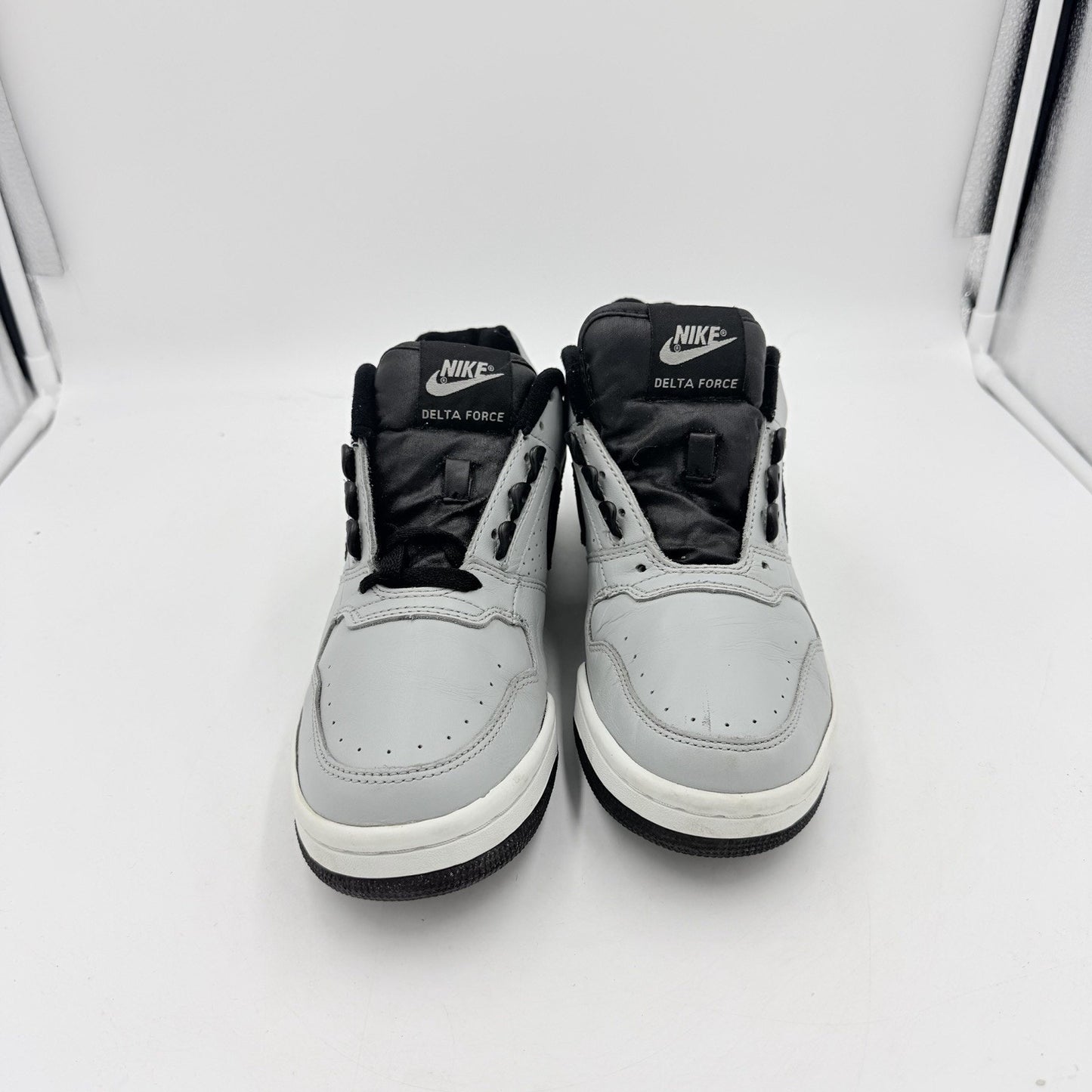 Size 9.5 - Nike Delta Force Low Silver Black