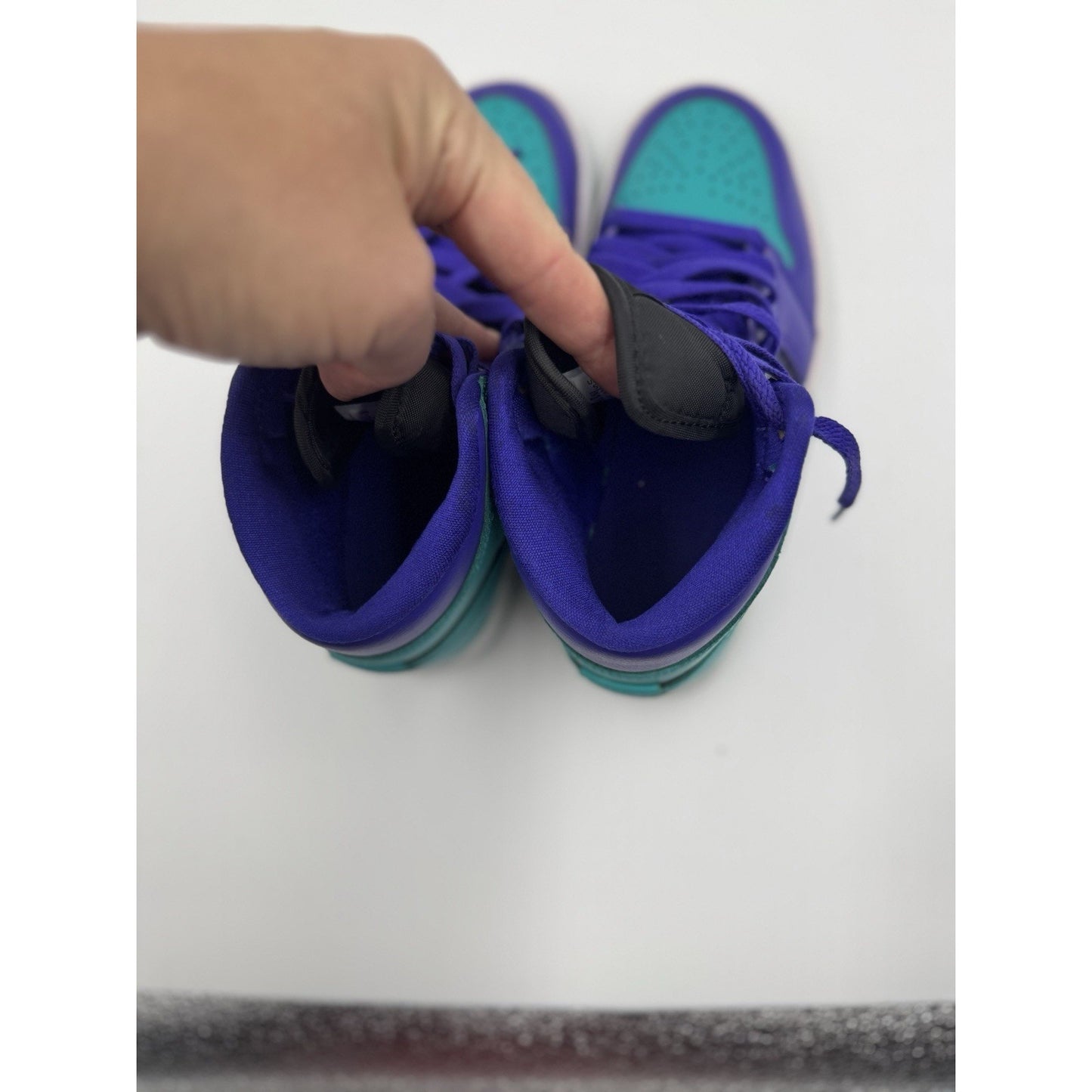 Size 5 - Air Jordan 1 Mid Black Grape W NBS247