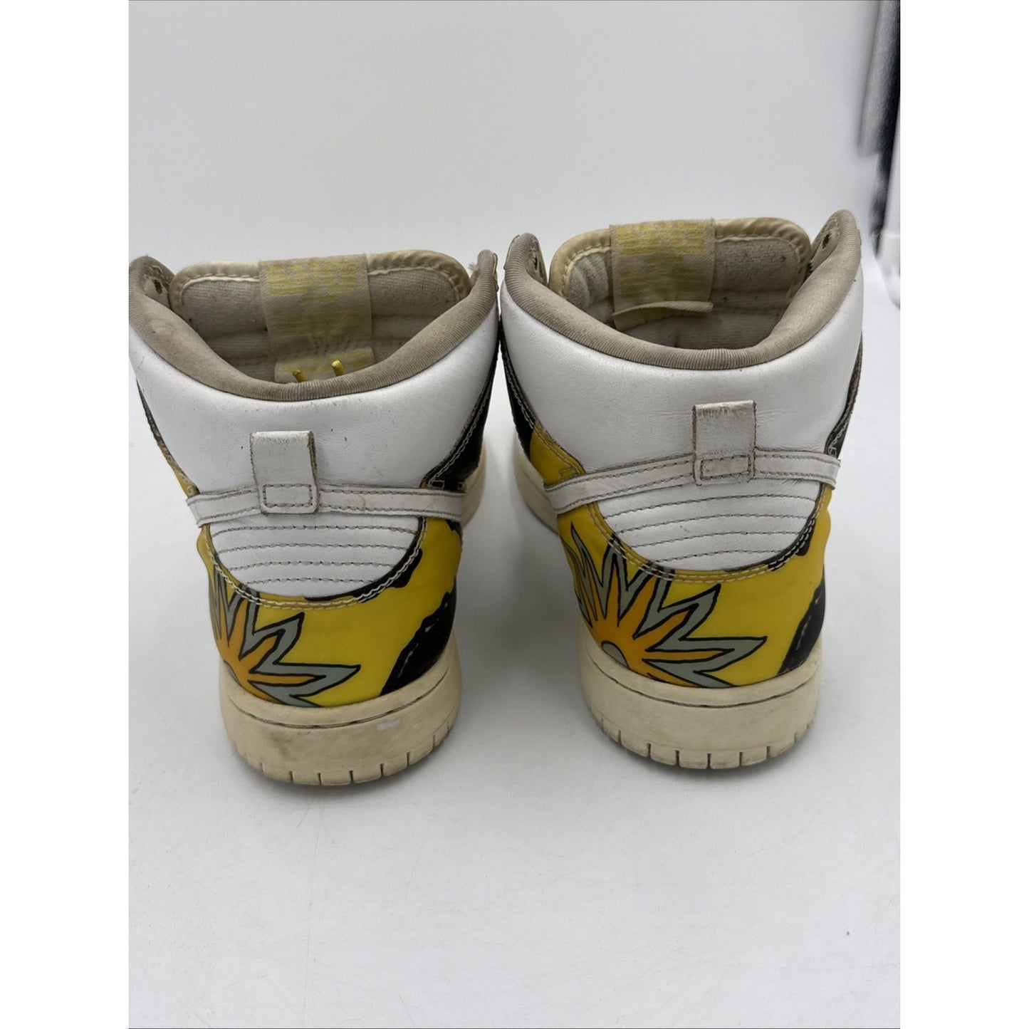 Size 7 - Nike Dunk Premium SB QS High De La Soul