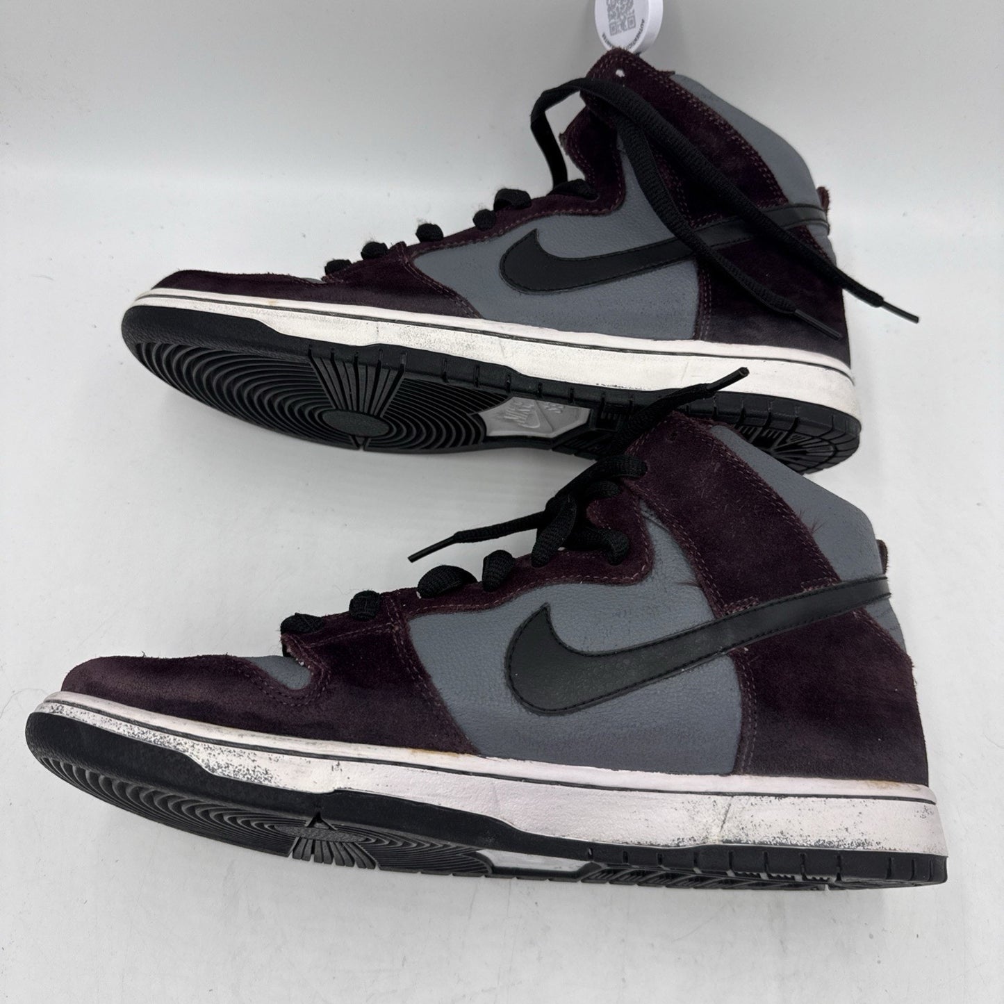 Size 10.5 - Nike Dunk Pro Sb Deep Burgundy And Gridiron Colorway