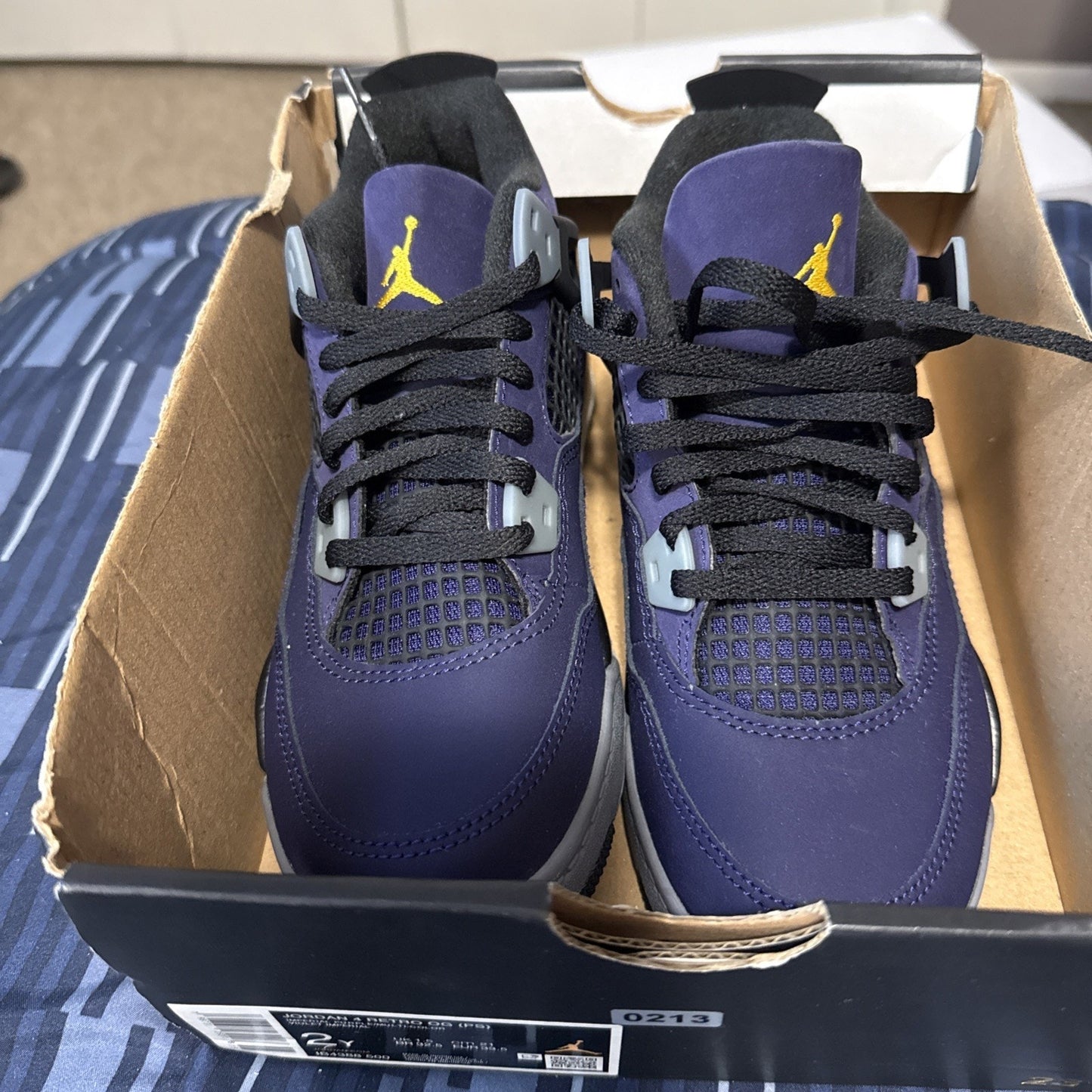 Size 2Y Jordan 4 Lakers IB4388-500