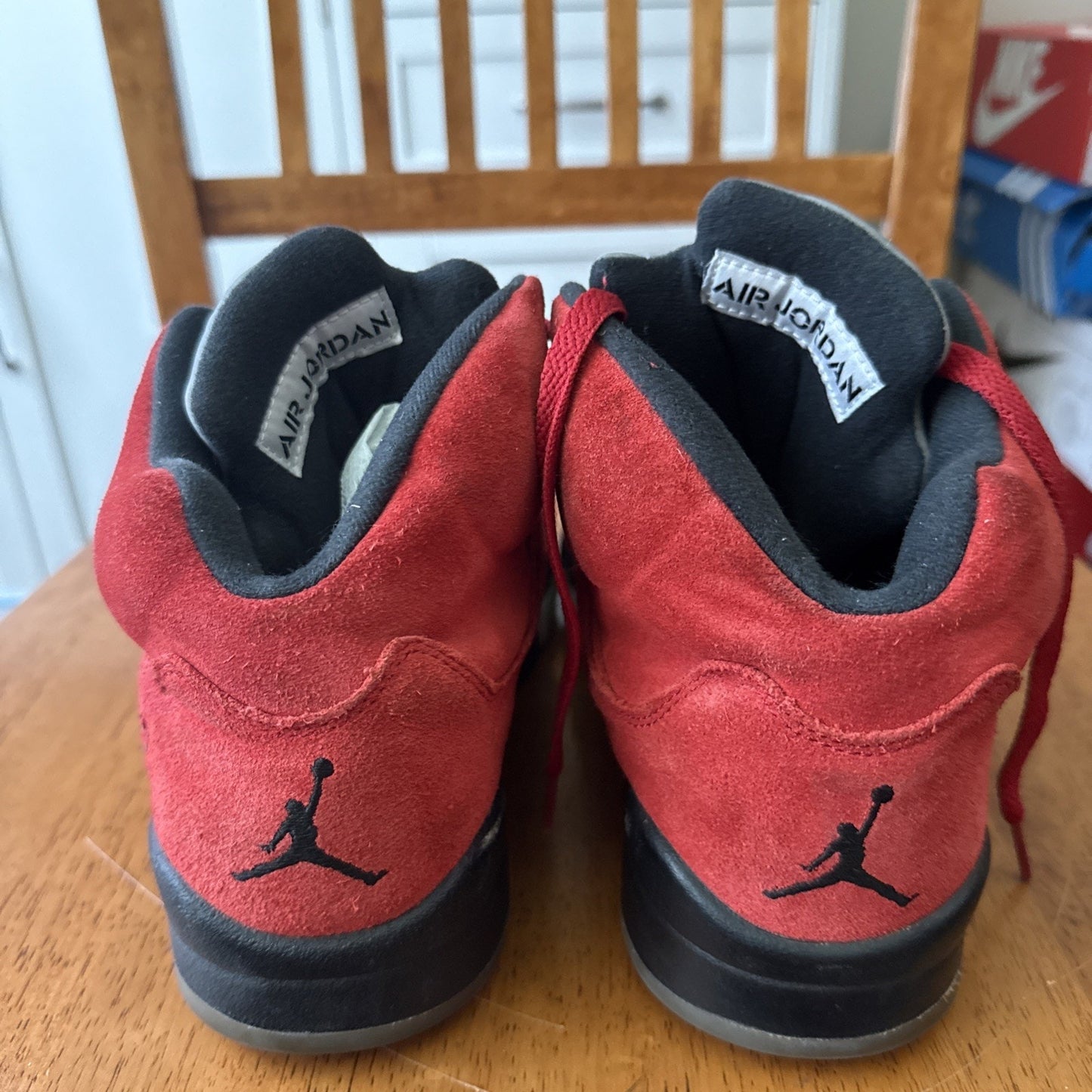 Size 9 - Jordan 5 Retro Mid Raging Bull NBS047