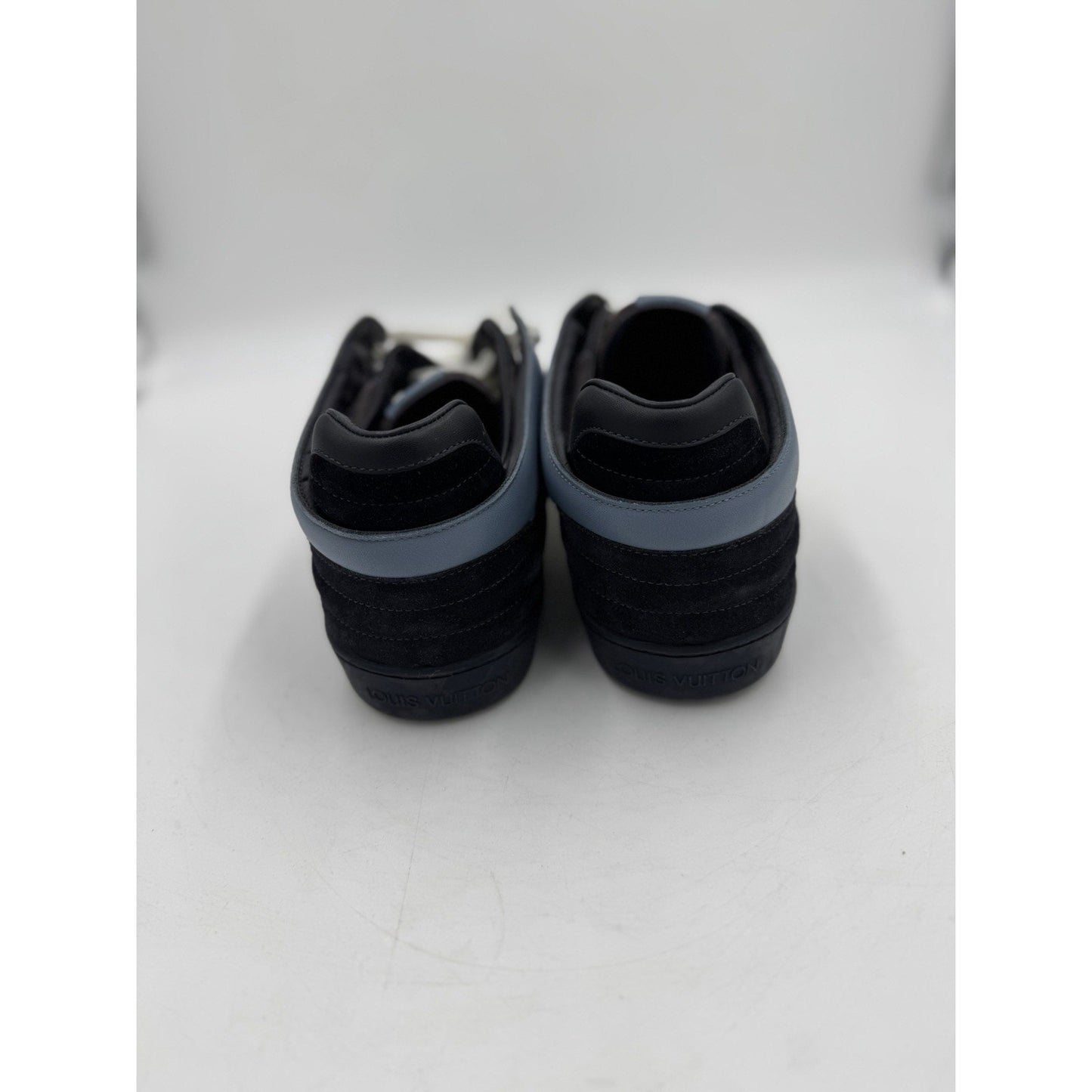 Size 8.5 Louis Vuitton Sneakers
