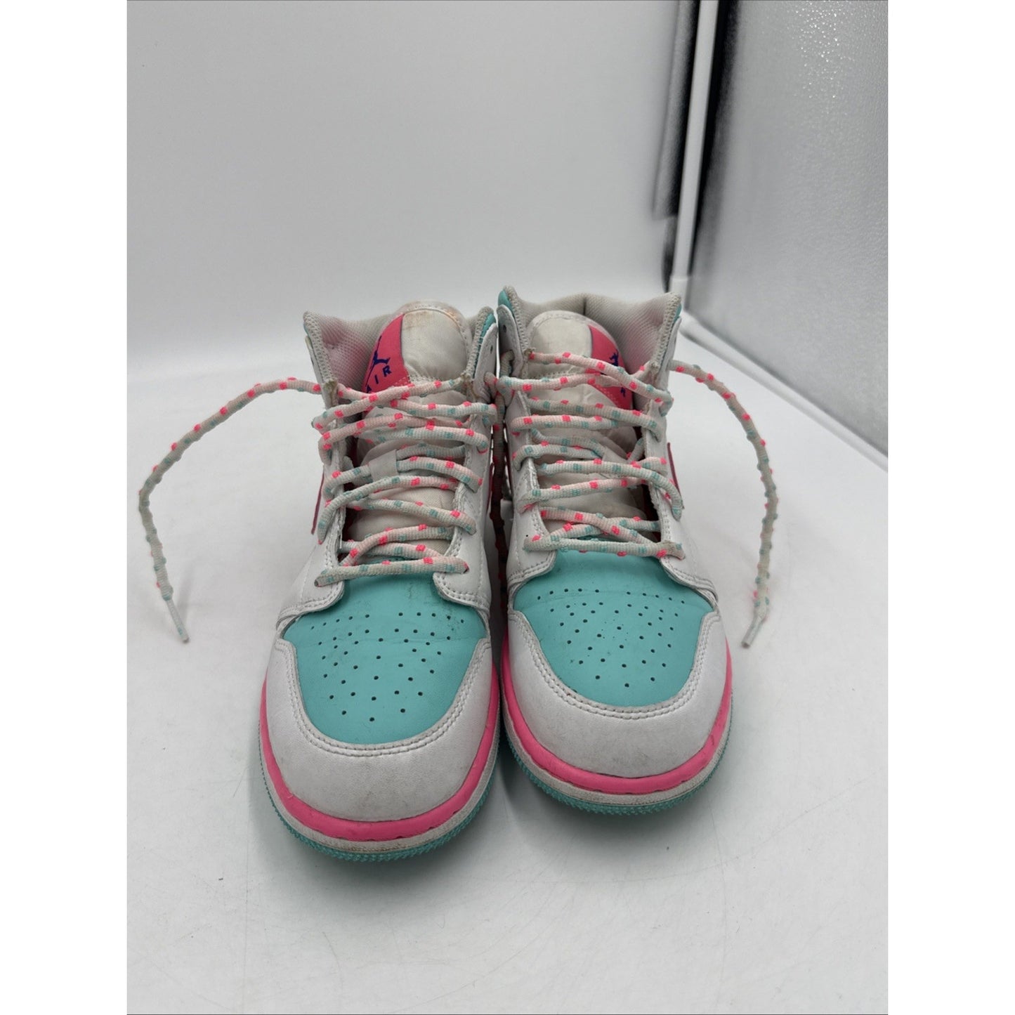 Size 5.5 (GS) - Jordan 1 Mid Digital Pink