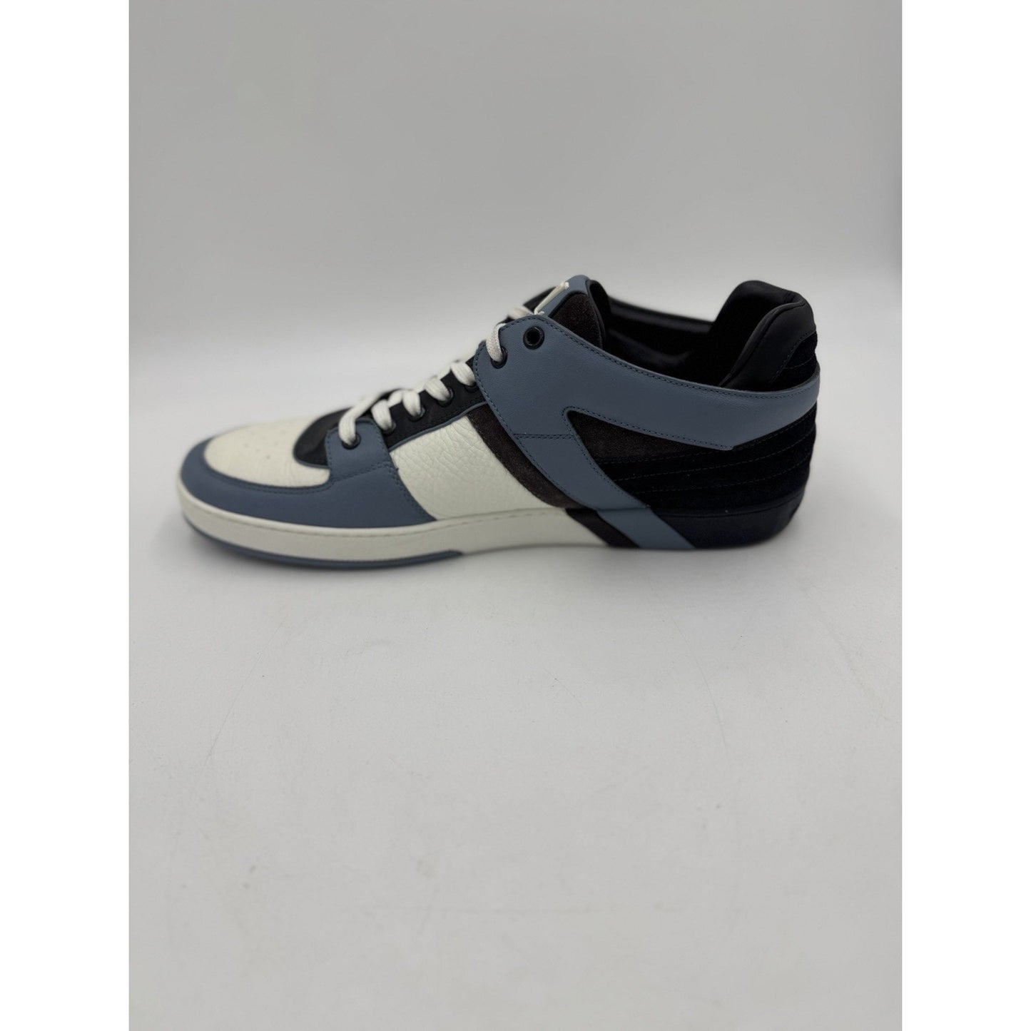 Size 8.5 Louis Vuitton Sneakers