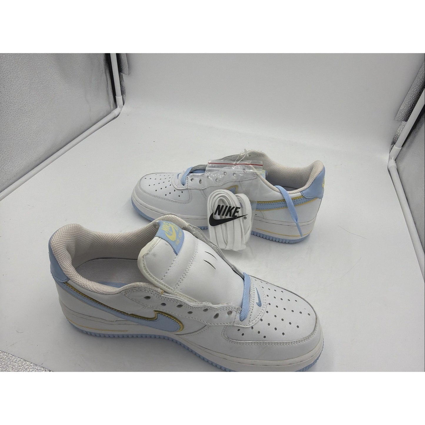 Size 9 - Nike Air Force 1 Low Ice Blue Maize W 2004