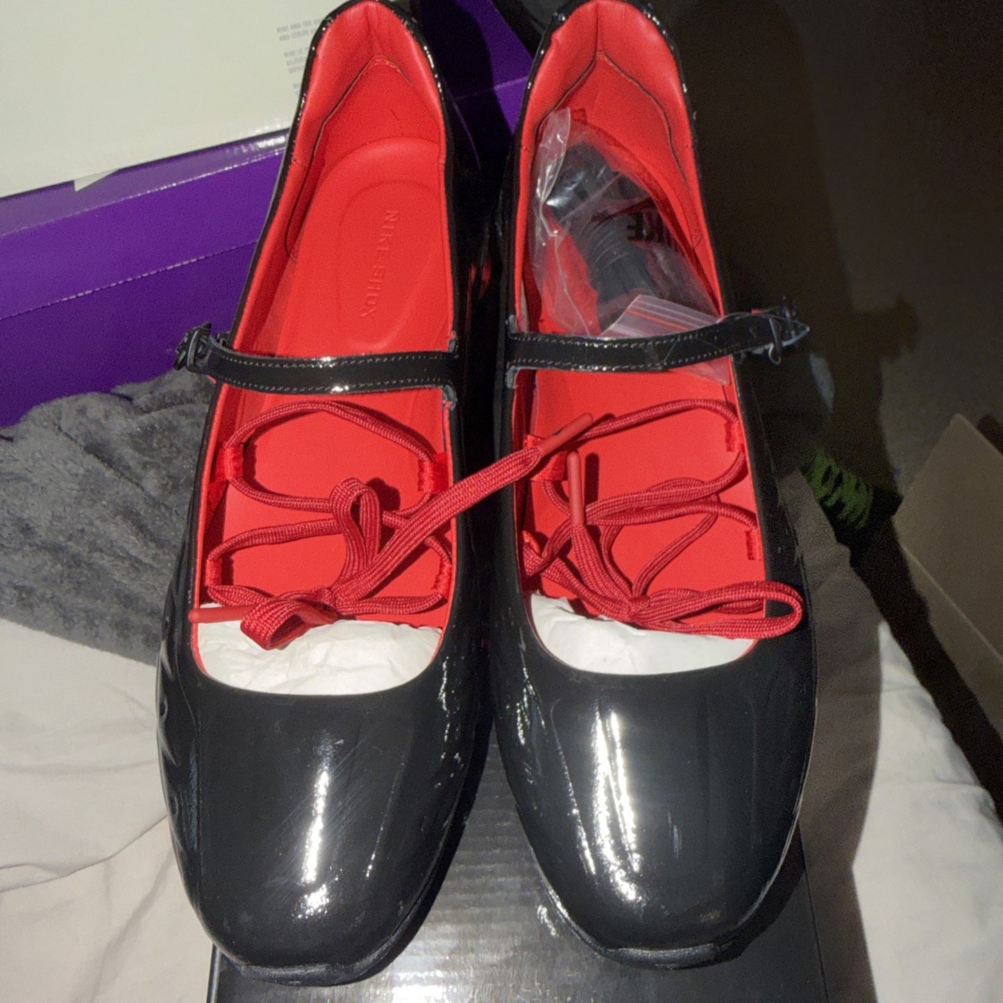 Size 12 - LABELHOOD x Nike Shox Z Calistra Black University Red W