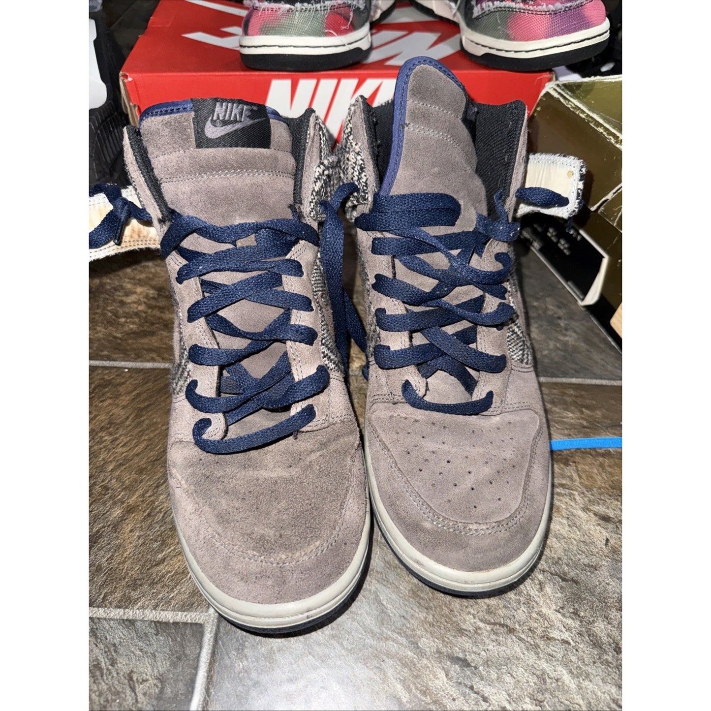 Size 9 - Nike Dunk Premium High Tweed Pack
