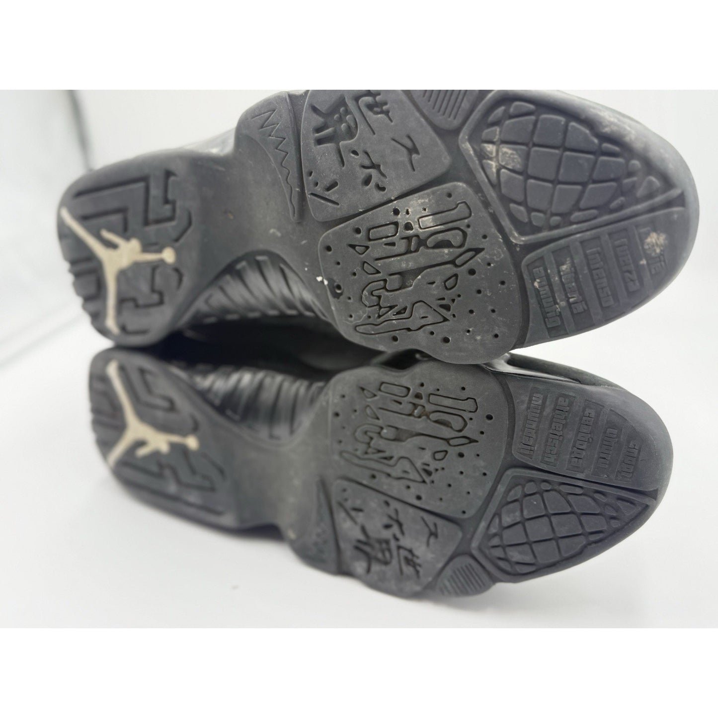Size 13 - Air Jordan 9 Retro Anthracite NBS343