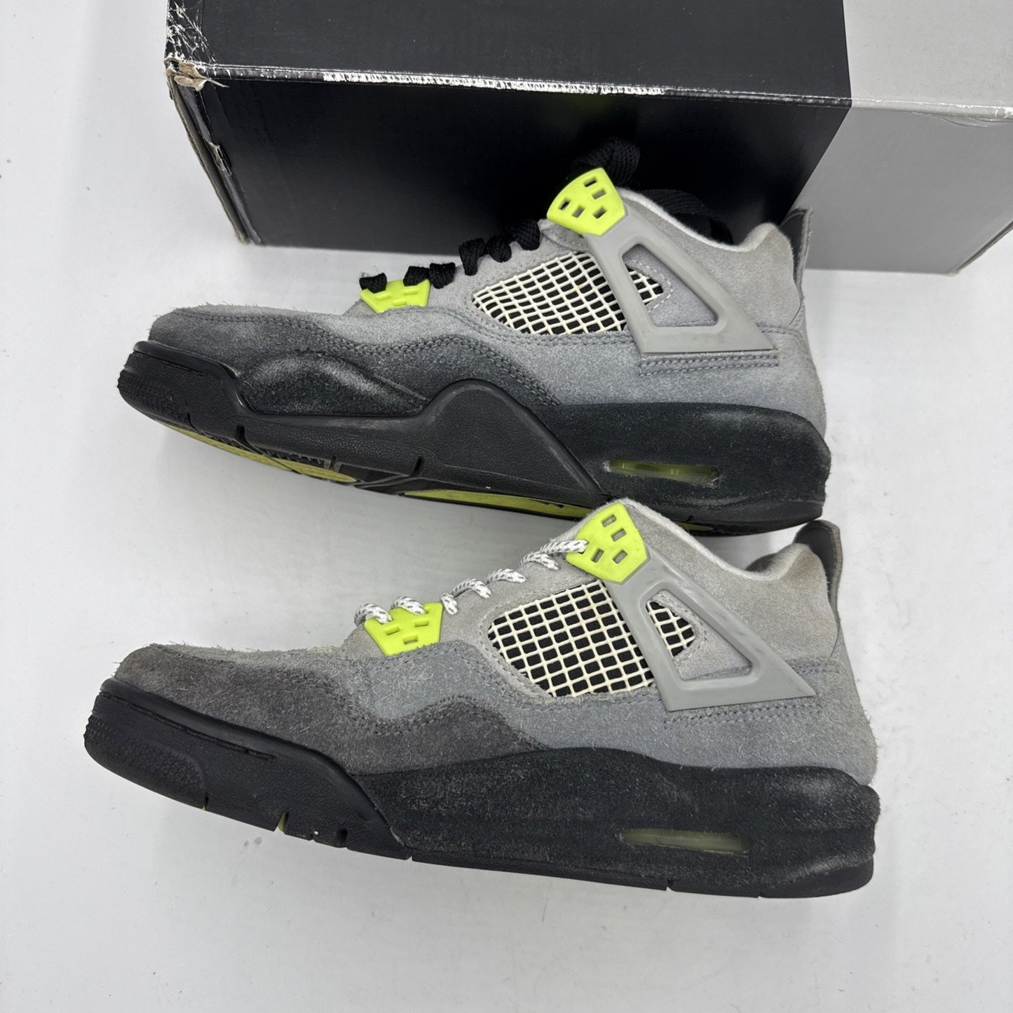 Size 5.5 - Jordan 4 Retro SE Mid Neon 95