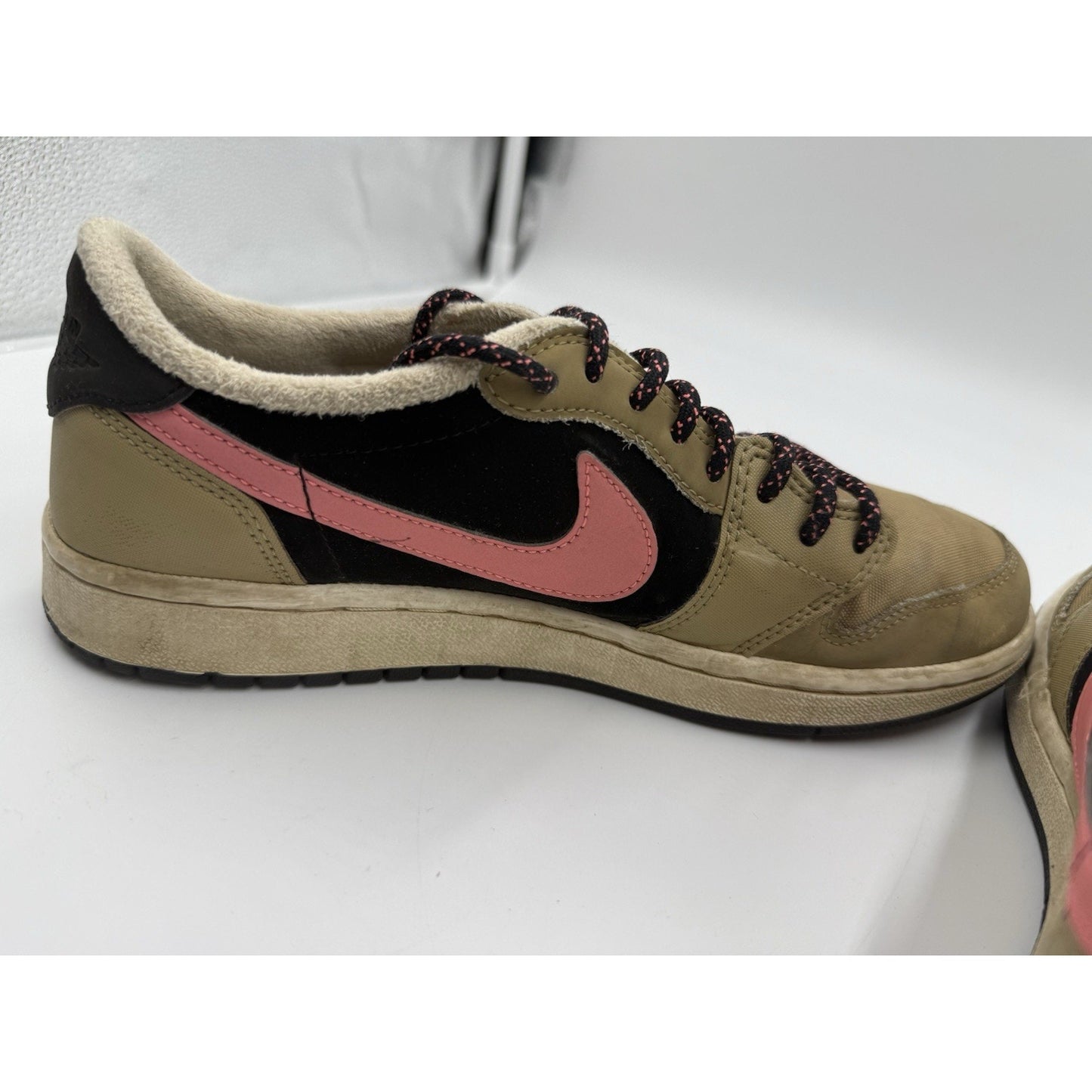 Size 8 - Air Jordan 1 Retro Fleece Low Parachute Beige W