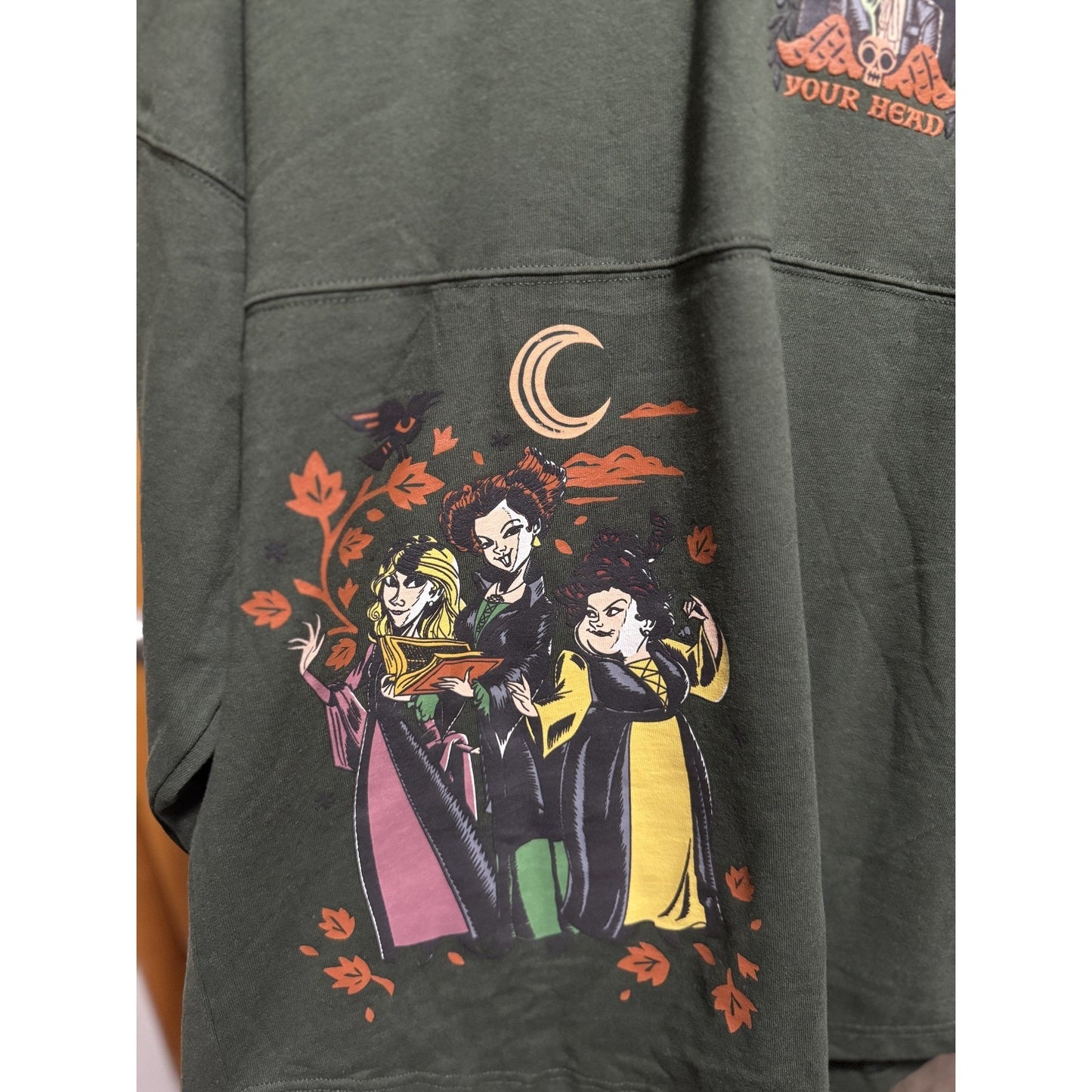 NEW Disney Parks Spirit Jersey Medium Green Halloween Hocus Pocus Be Your Magic