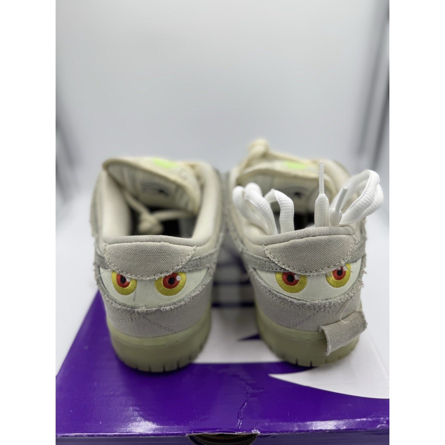 Size 9 - Nike SB Dunk Low Mummy Replacement Box