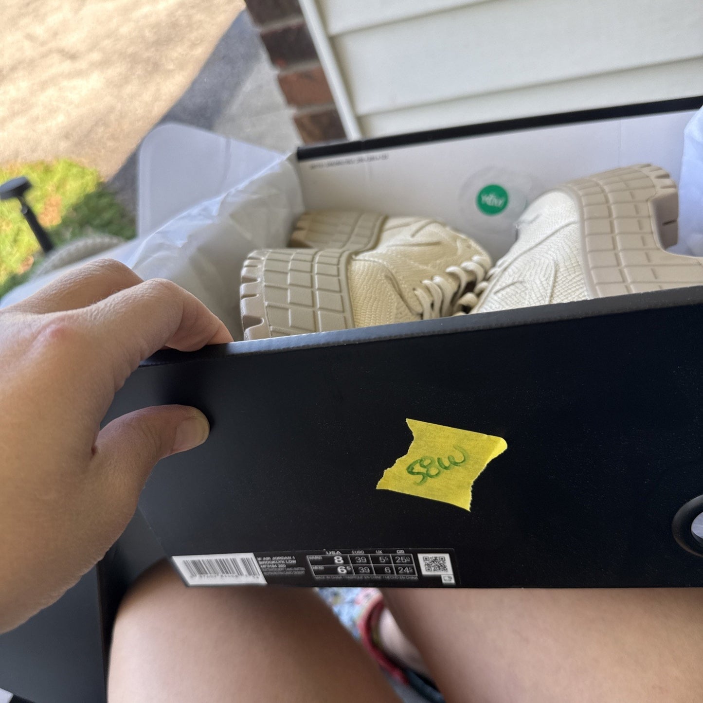 Size 8 - Air Jordan 1 Brooklyn Low Rattan W