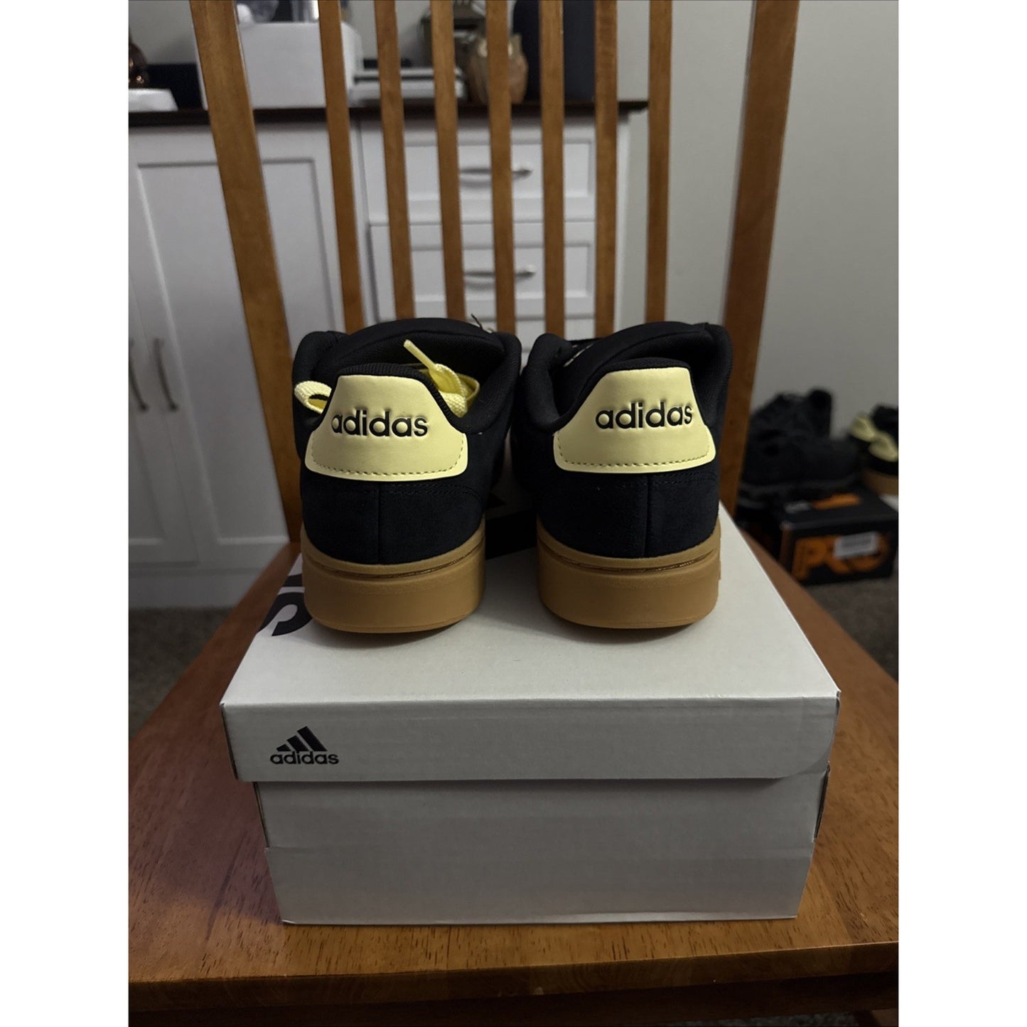 Size 9.5 Woman's Sneakers & Athletic Shoes adidas Grand Court Alpha 00s BS119