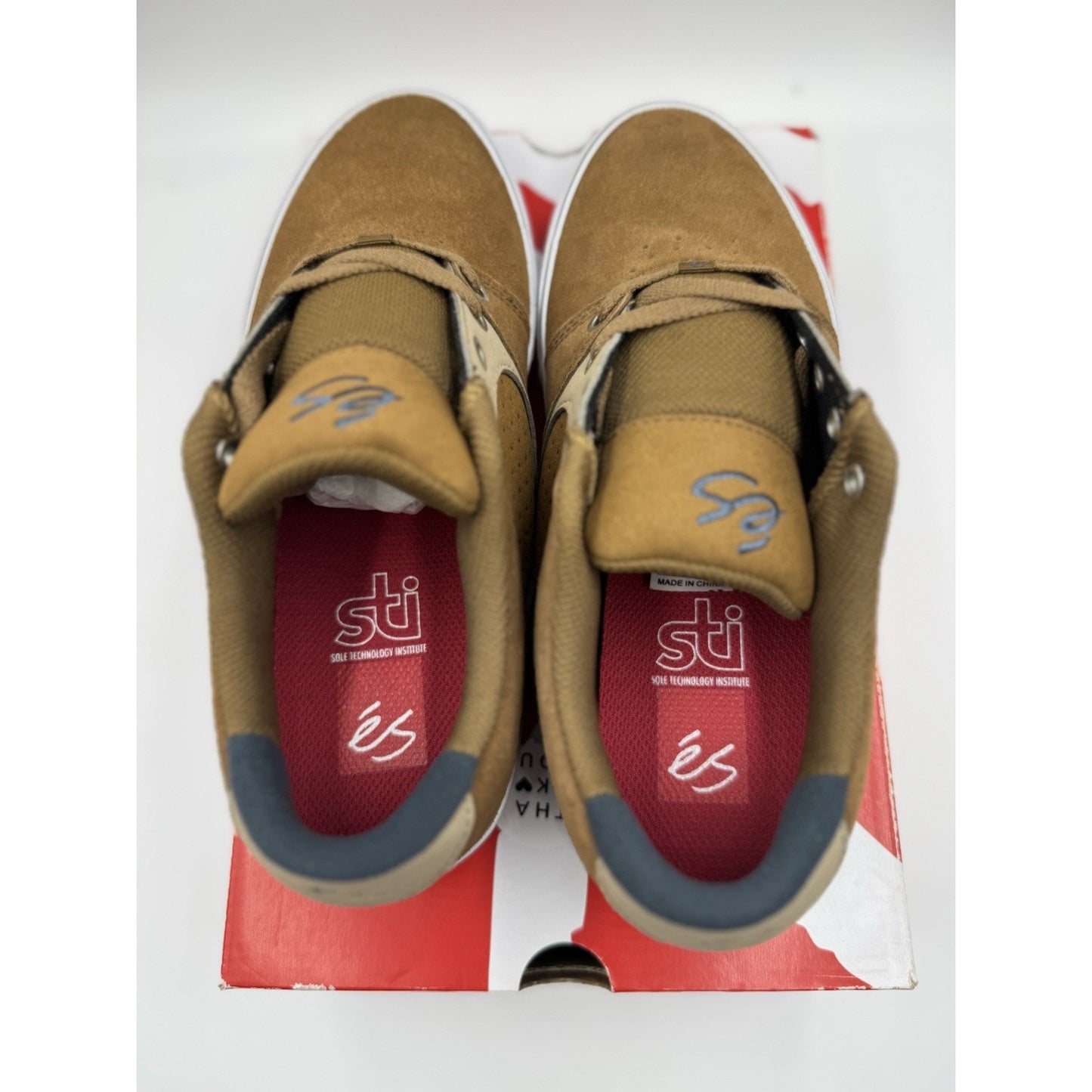 Size 8 Men’s Es Square Three Shoe