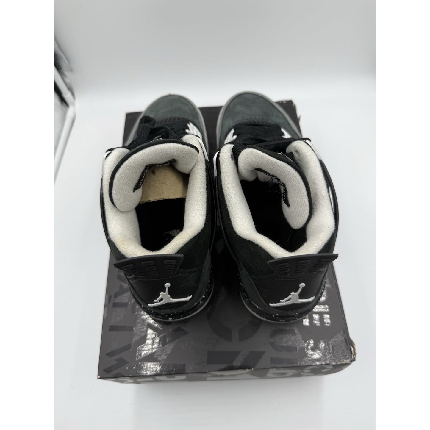 Size 8.5 - Air Jordan 4 Retro 2024 Fear BS698