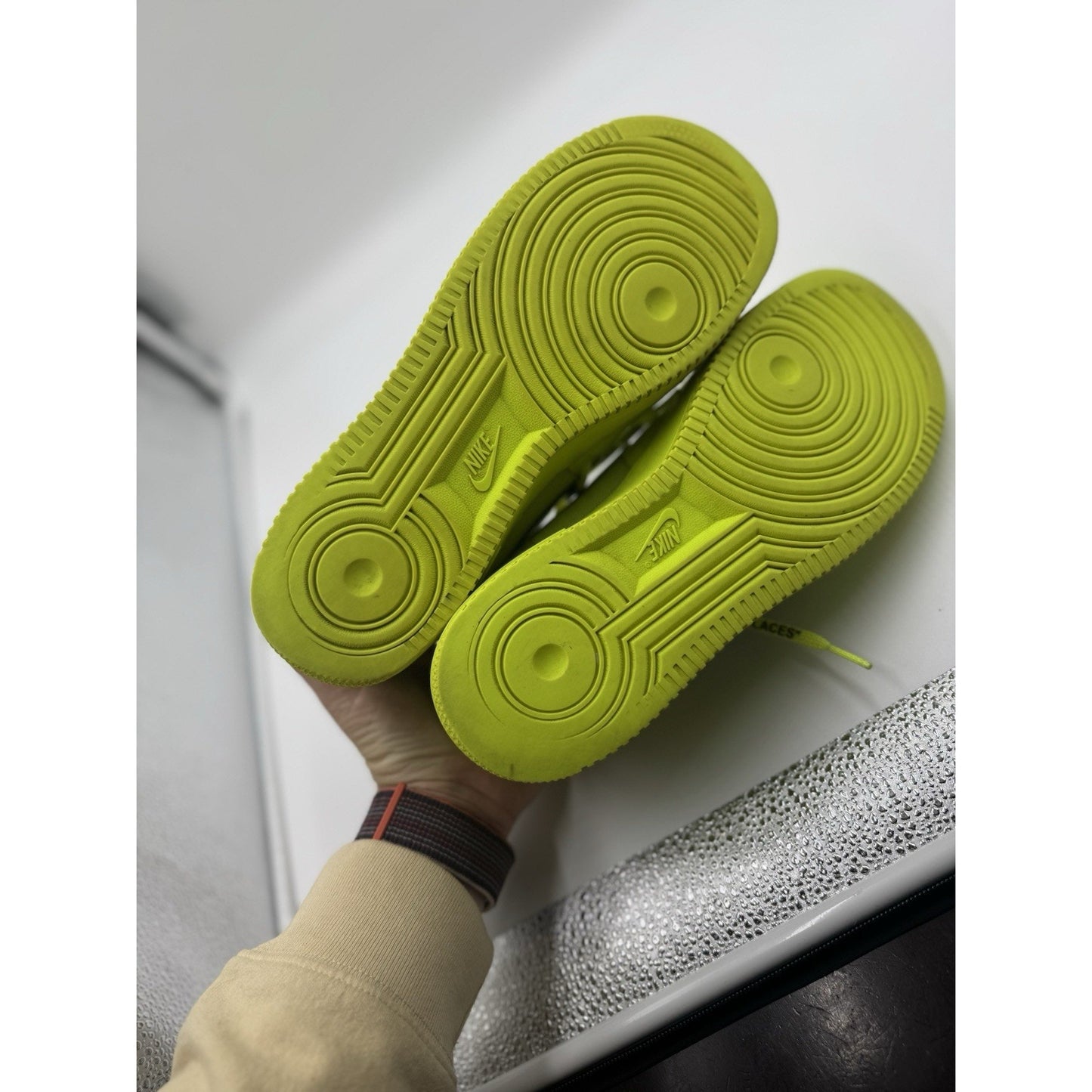 Size 8.5 - Nike Off-White x Air Force 1 Low Volt