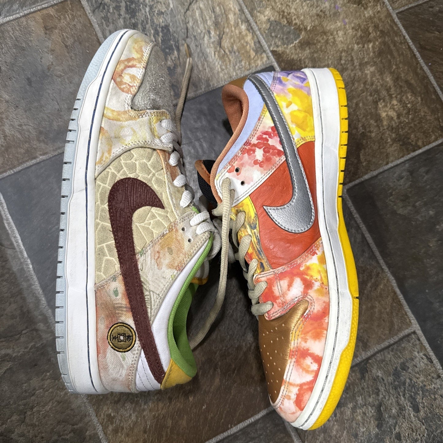 NIke dunks sb Street Hawker Size 11