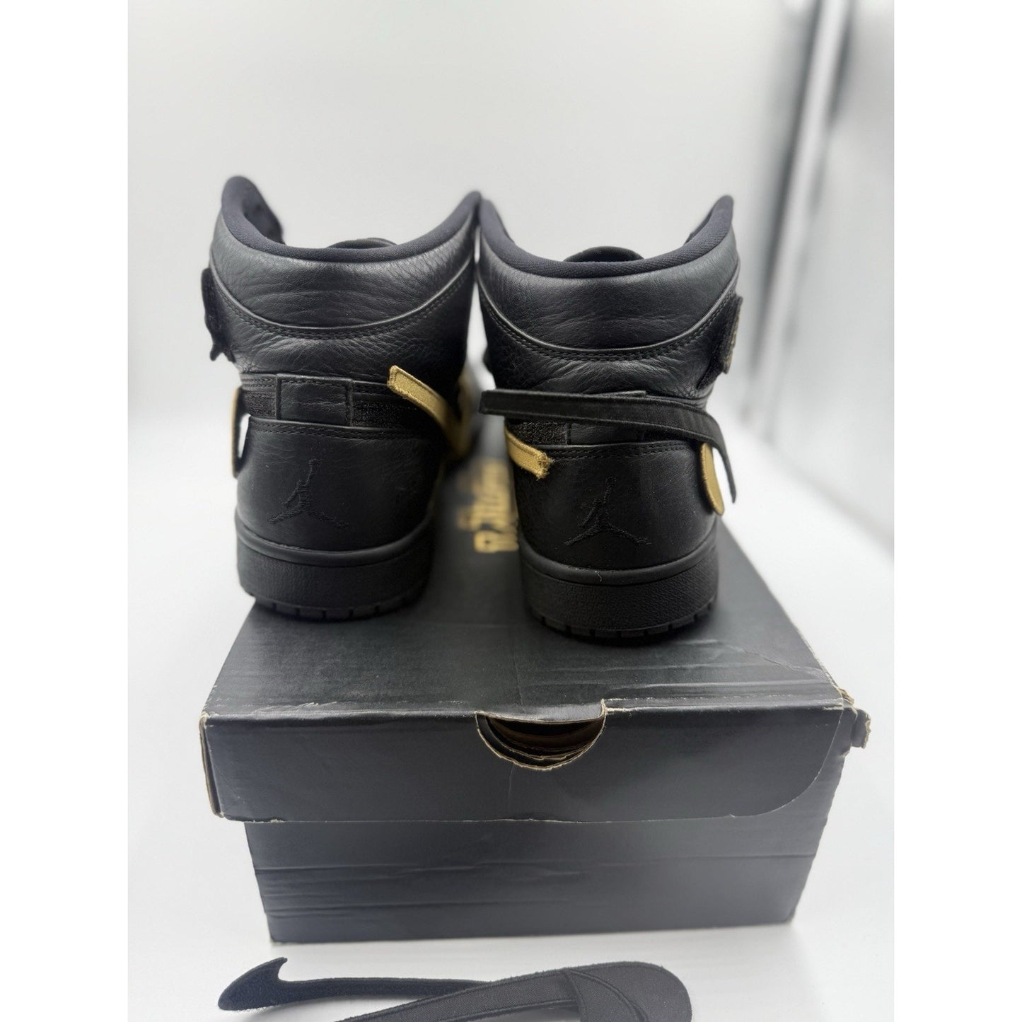 Size 8.5 - Air Jordan 1 Retro 2017 High BHM
