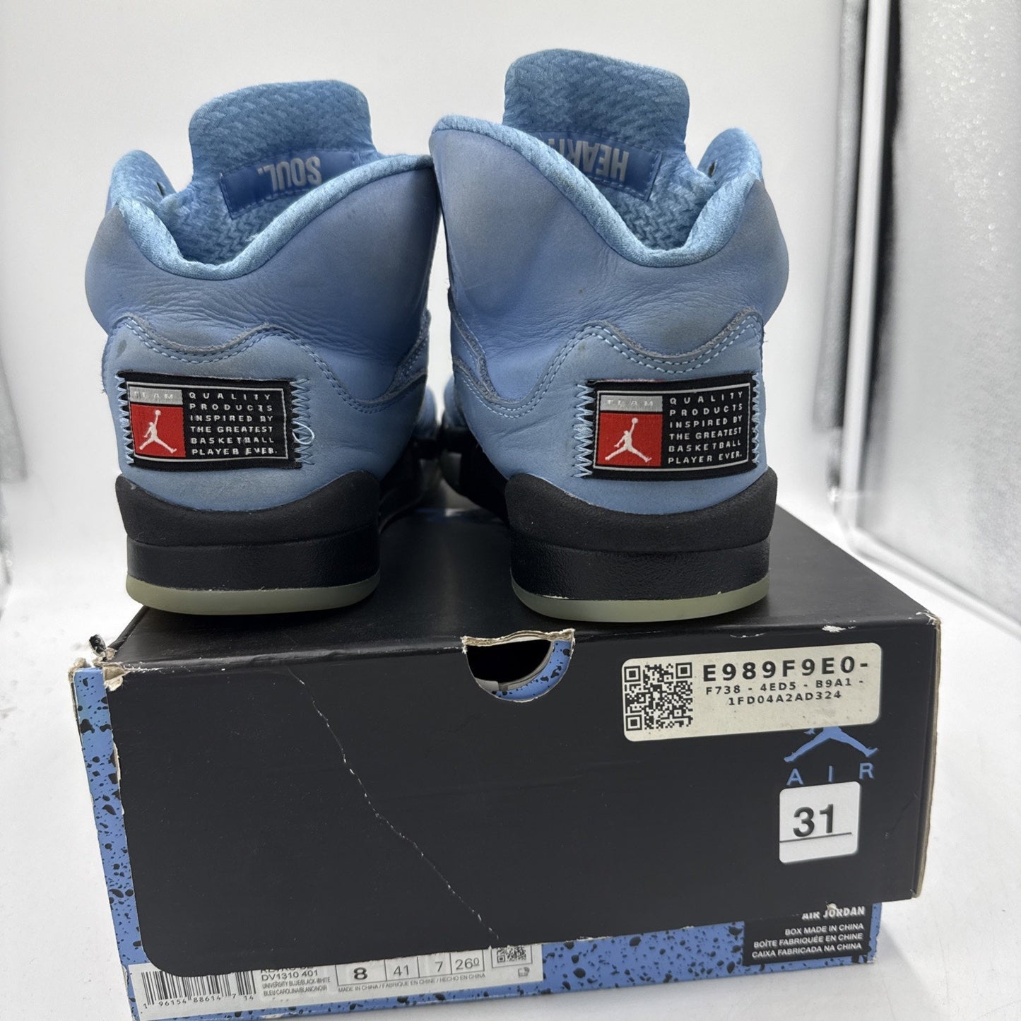 Size 8 - Jordan 5 Retro SE Mid UNC