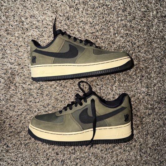 Size 6 - Undefeated x Nike Air Force 1 SP Low Ballistic