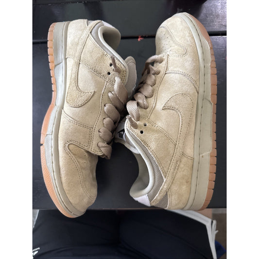 Size 8.5 - Nike Dunk SB Pro B Low Parachute Beige