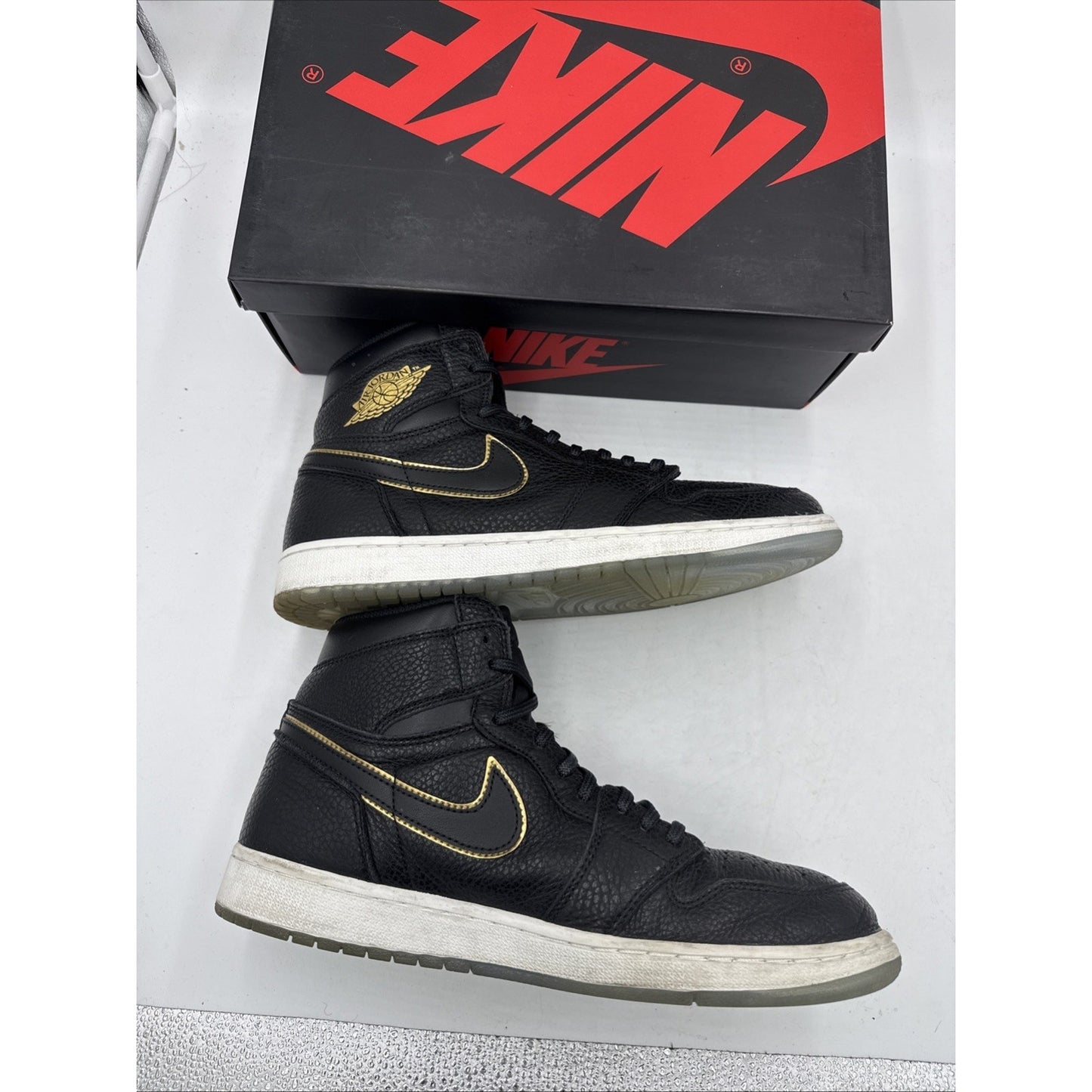 Size 9.5 - Air Jordan 1 Retro OG High City of Flight