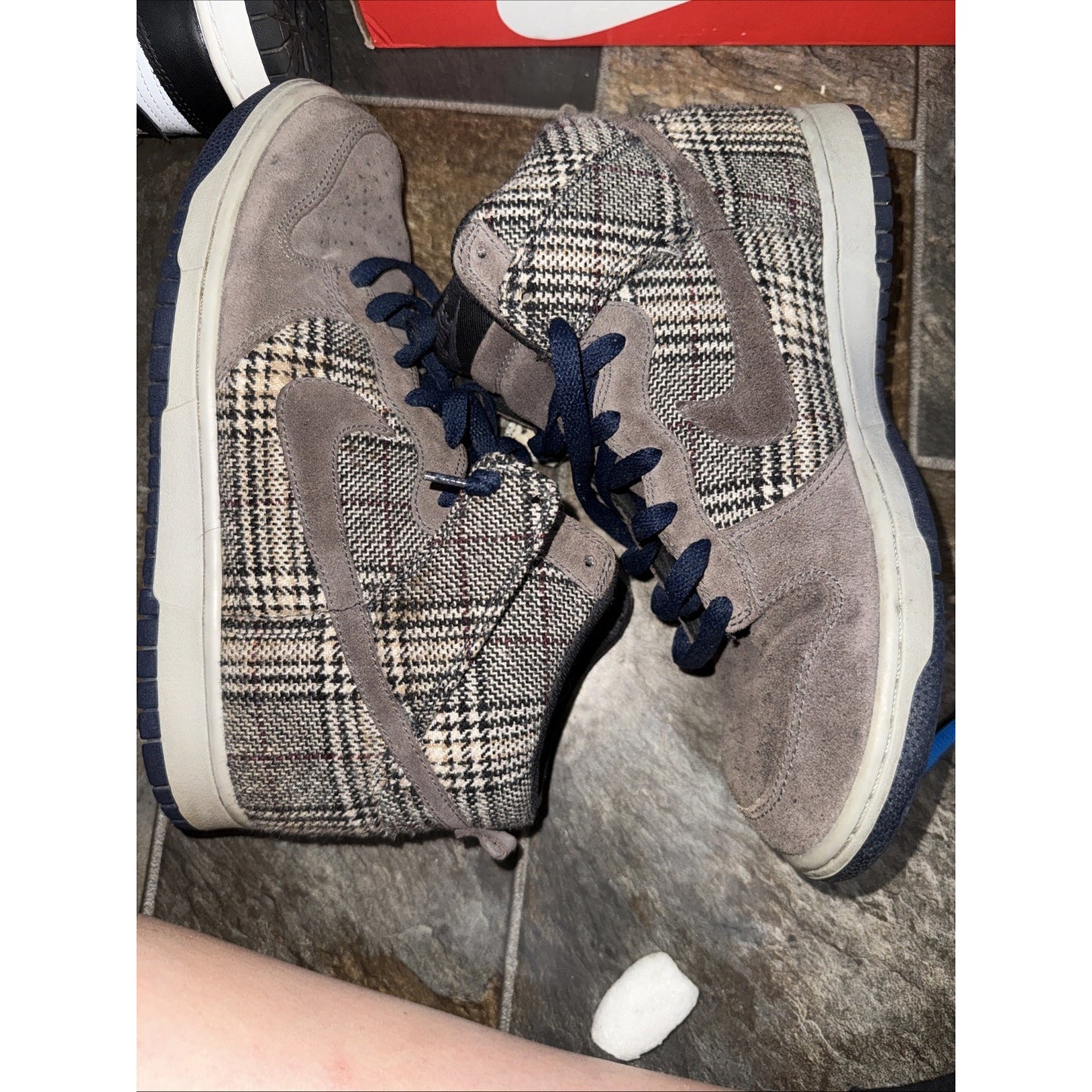 Size 9 - Nike Dunk Premium High Tweed Pack
