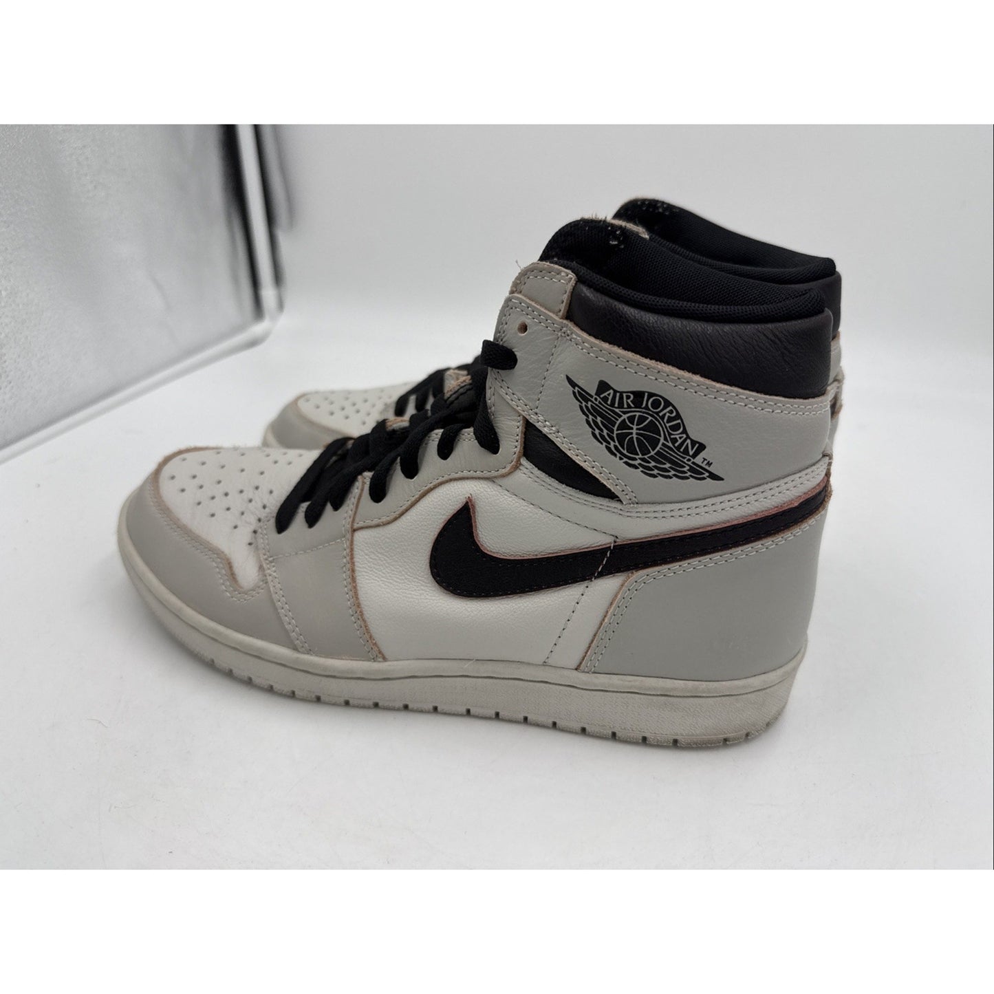 Size 9.5 - Air Jordan 1 Retro SB High NYC to Paris
