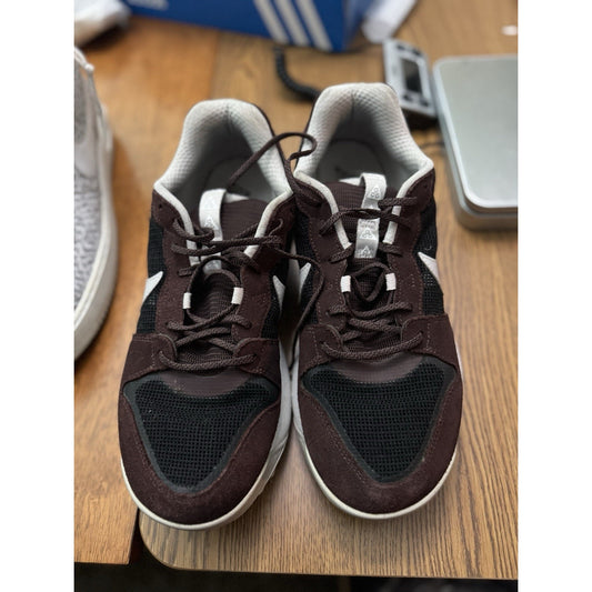 Size 10 - Nike ACG Lowcate Earth