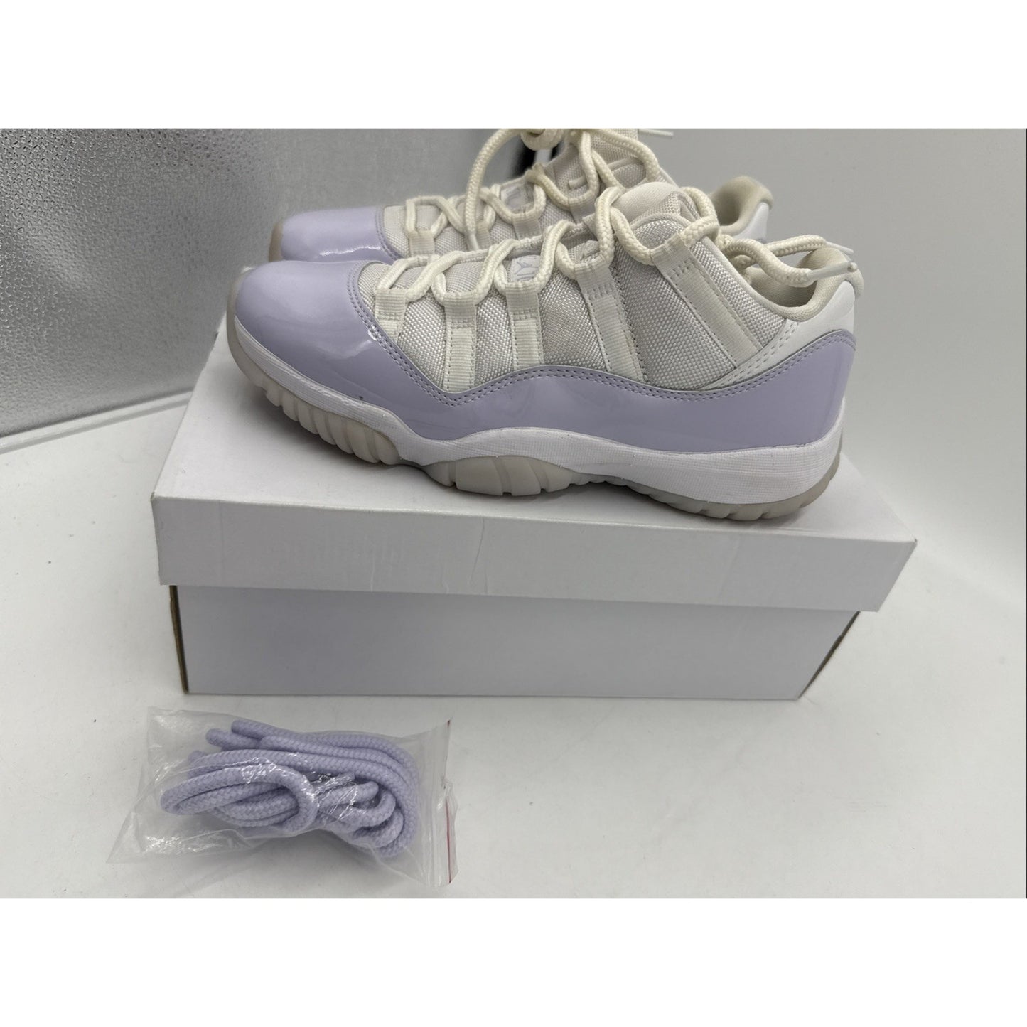 Size 8 - Air Jordan 11 Retro Low Pure Violet W