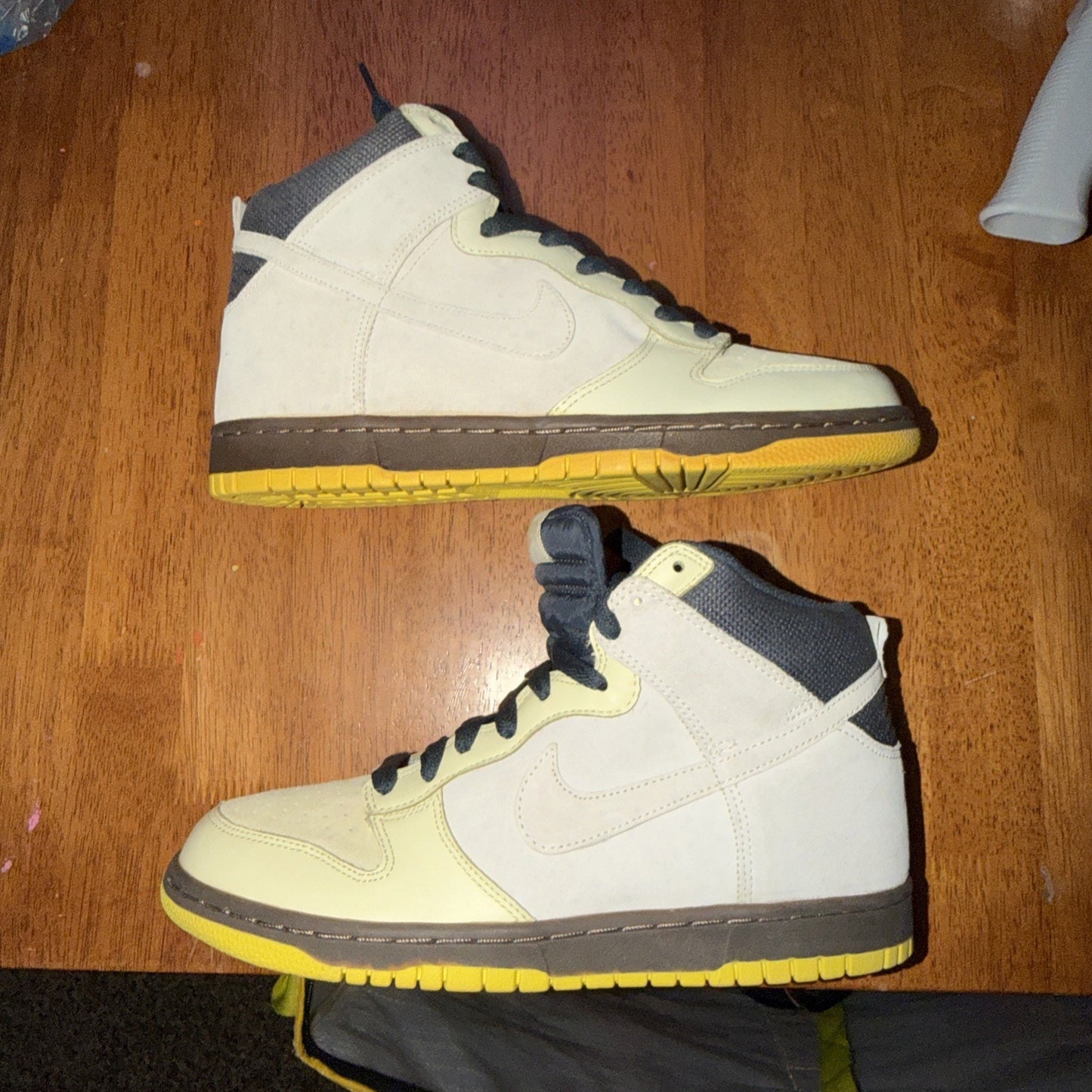 Size 9.5 - Nike Dunk High Brown W 2008 Rare