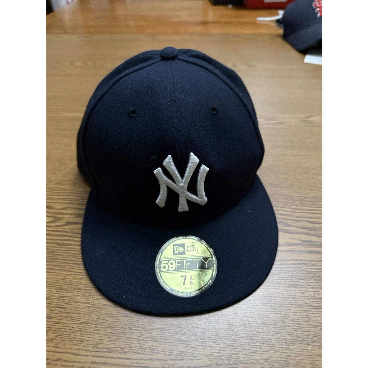 New Ear Fitted Yankees Hat Size 7 5/8