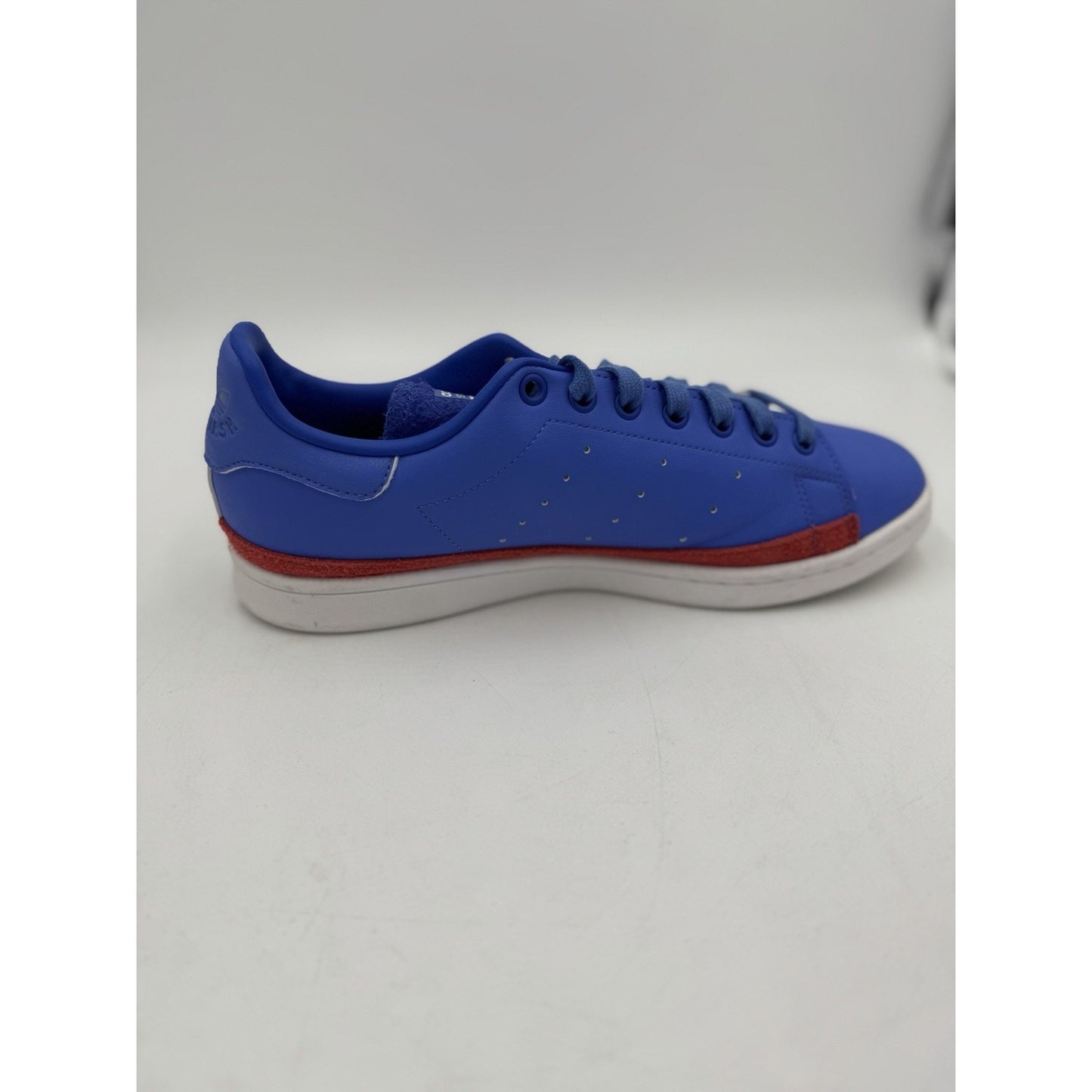 Size 9 - adidas South Park x Stan Smith Stan