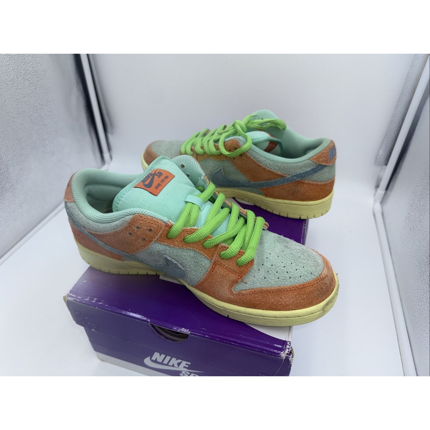 Size 9.5 - Nike Dunk SB Low Orange Emerald Rise BS825