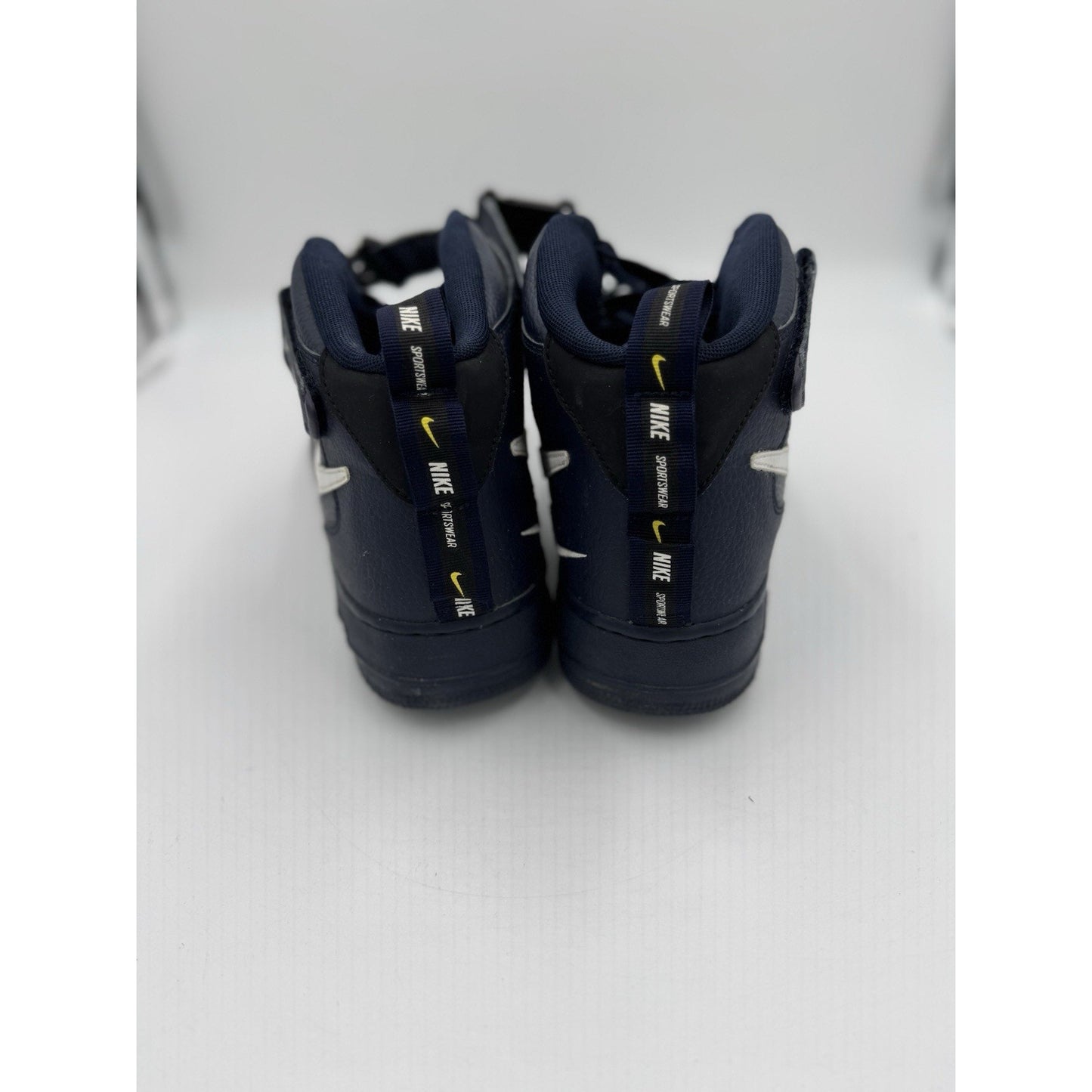 Size 13 - Nike Air Force 1 '07 LV8 Mid Navy bs854