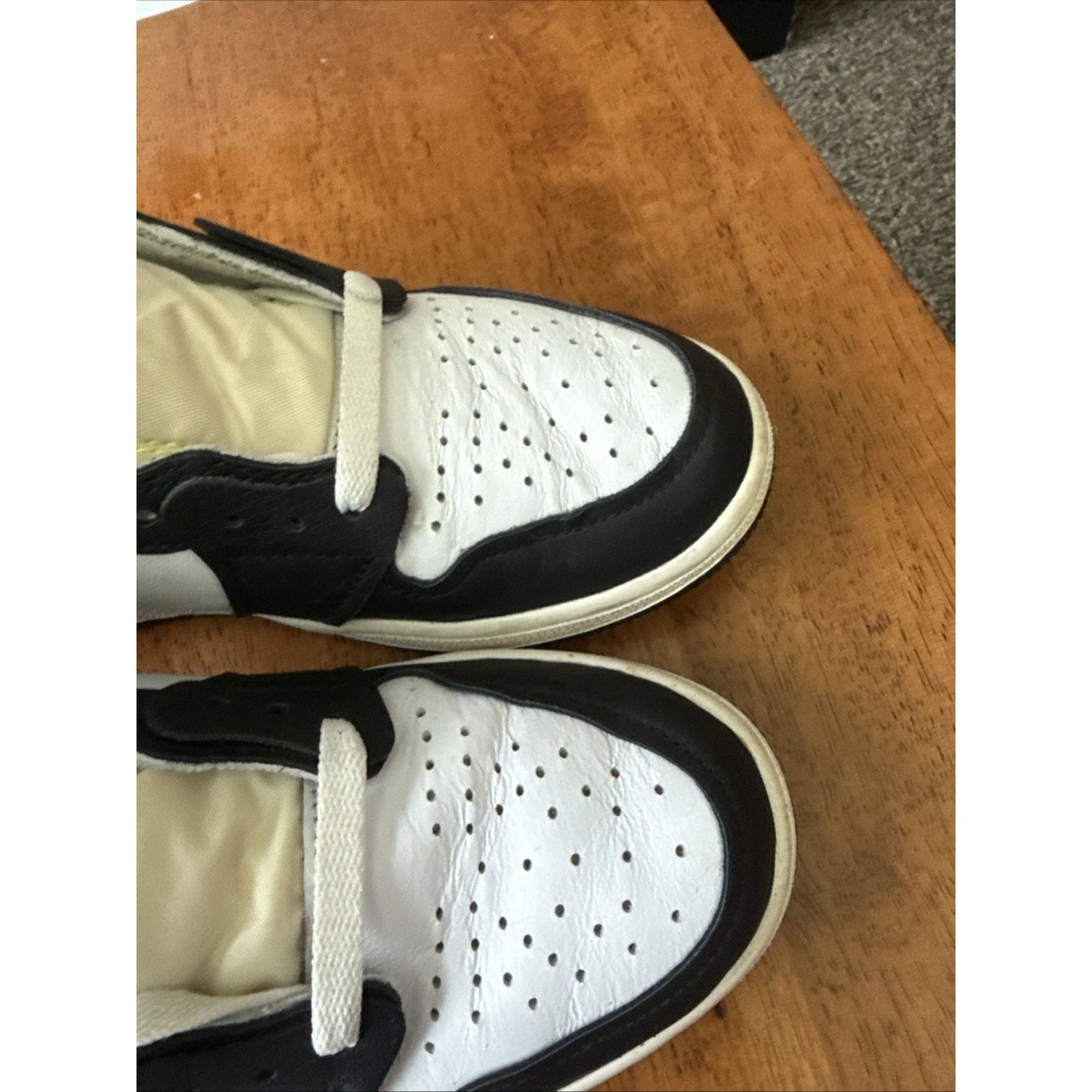 Size 7 - Jordan 1 Retro High OG Volt BS235