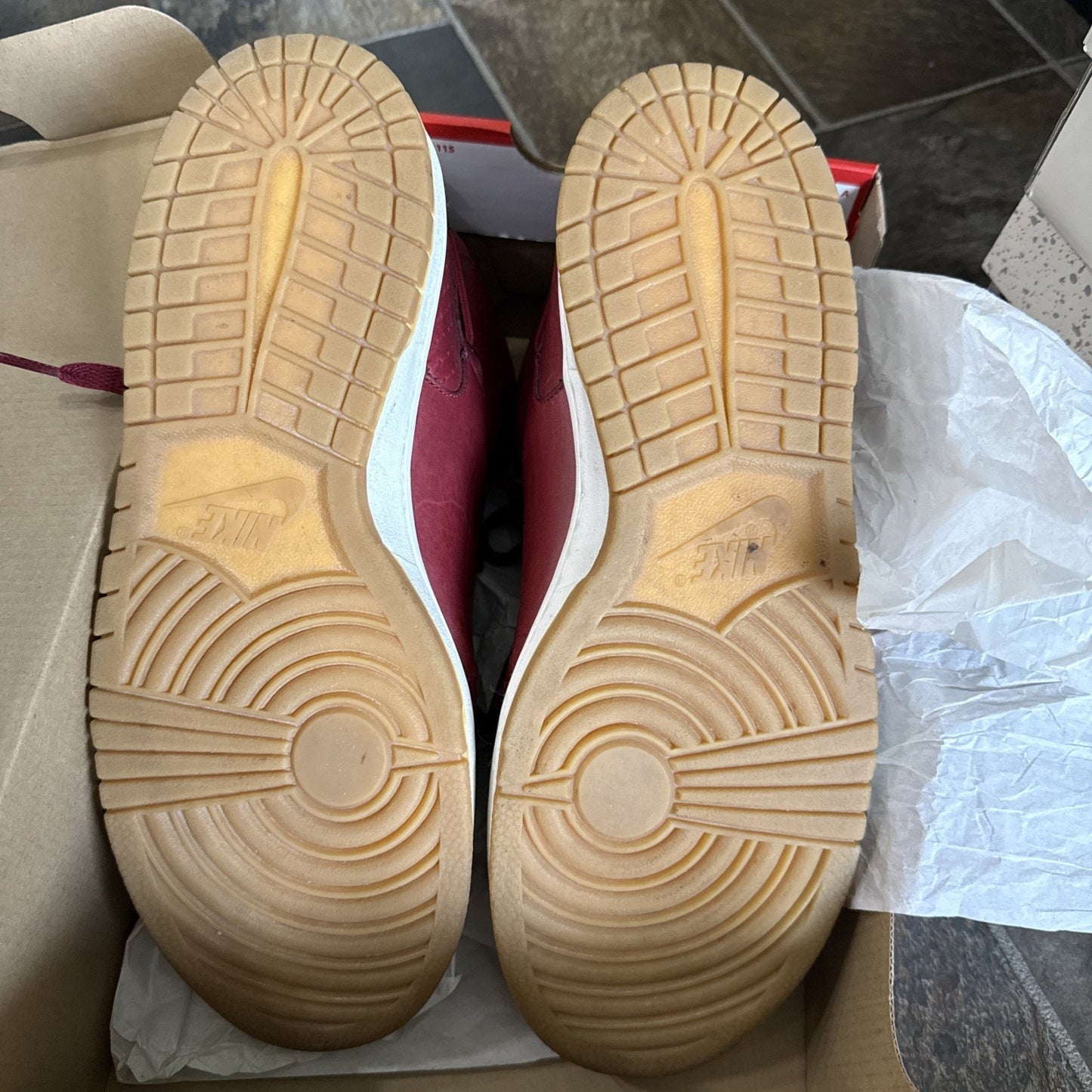 Size 10.5 Nike Mad Jibe 371183-661 Very Rare