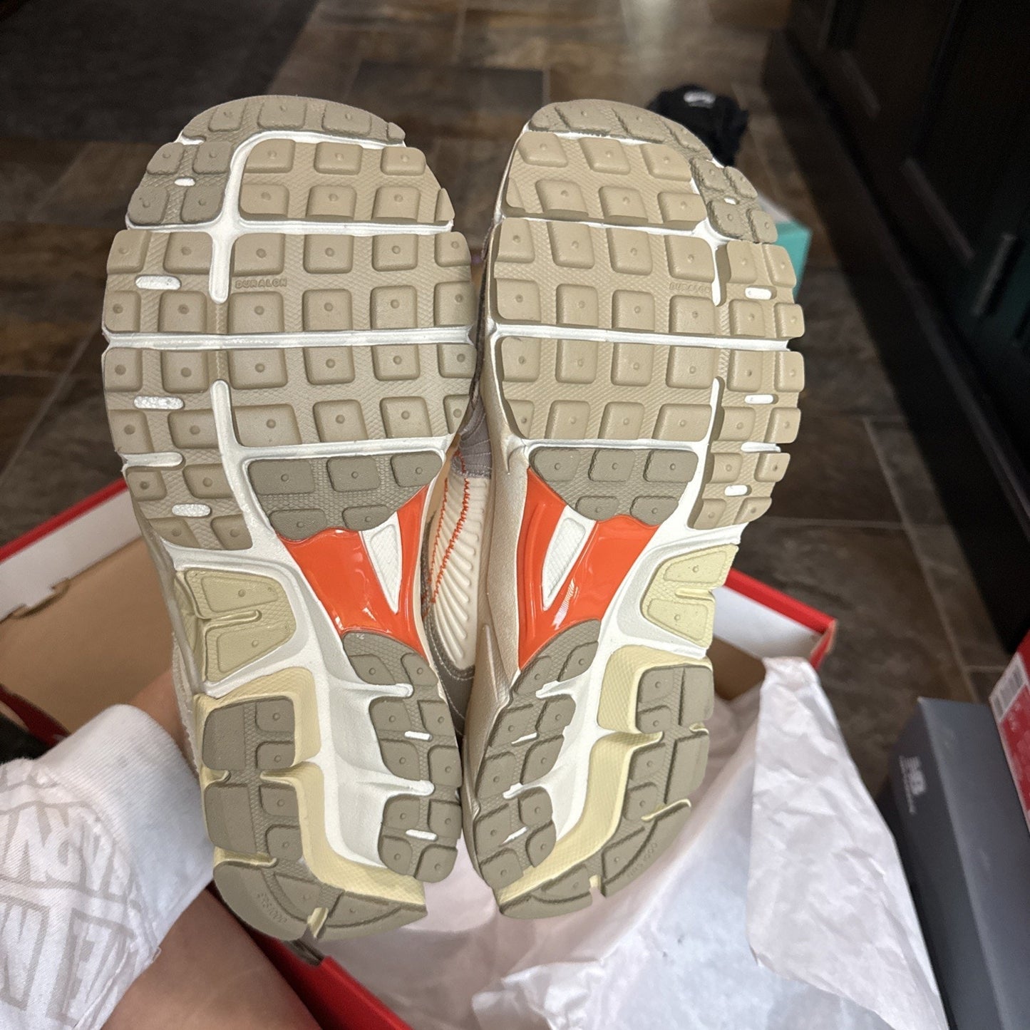 Size 9 - Nike Air Zoom Vomero 5 Muslin Pale Ivory