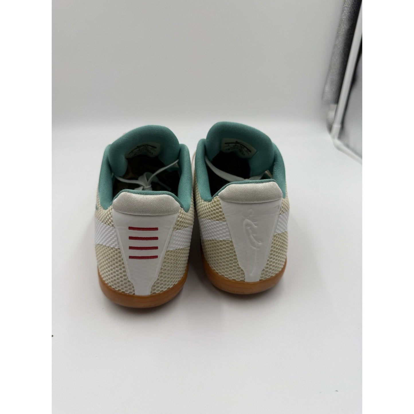 Size 9 - Nike Kobe 11 Summer - 836183-103 Impossible To Find BS658