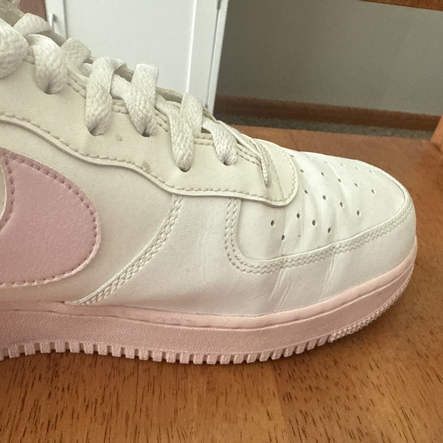 Size 13 - Nike Air Force 1 '07 Low White Pink Sole NBS032