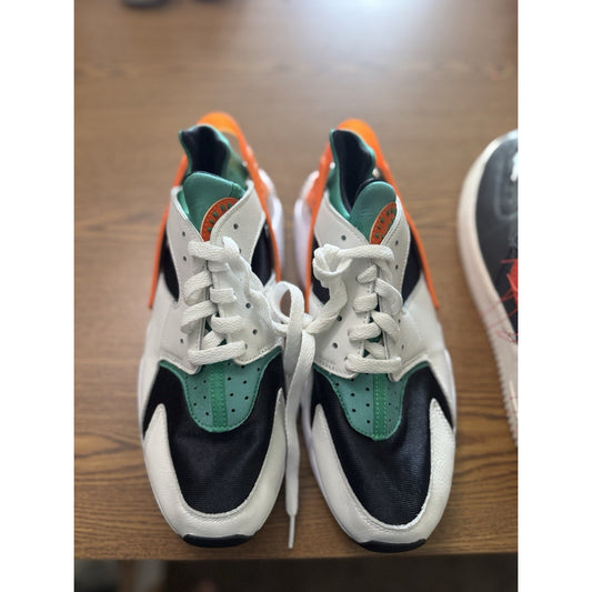 Size 9.5 - Nike Air Huarache Miami Hurricanes NBS202
