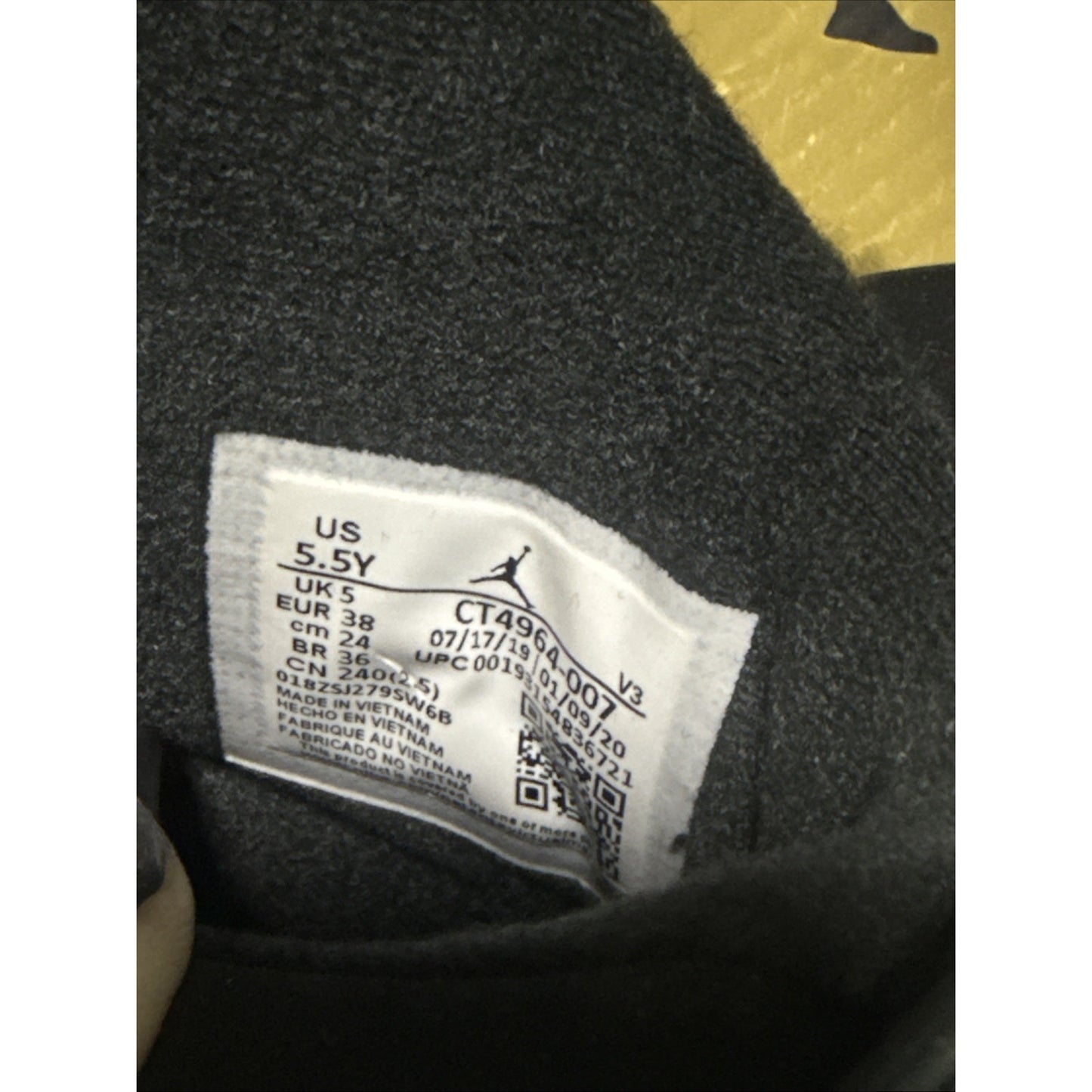 Air Jordan 6 Retro DMP Black Metallic Gold Leather Shoes 5.5 Youth CT4964-007