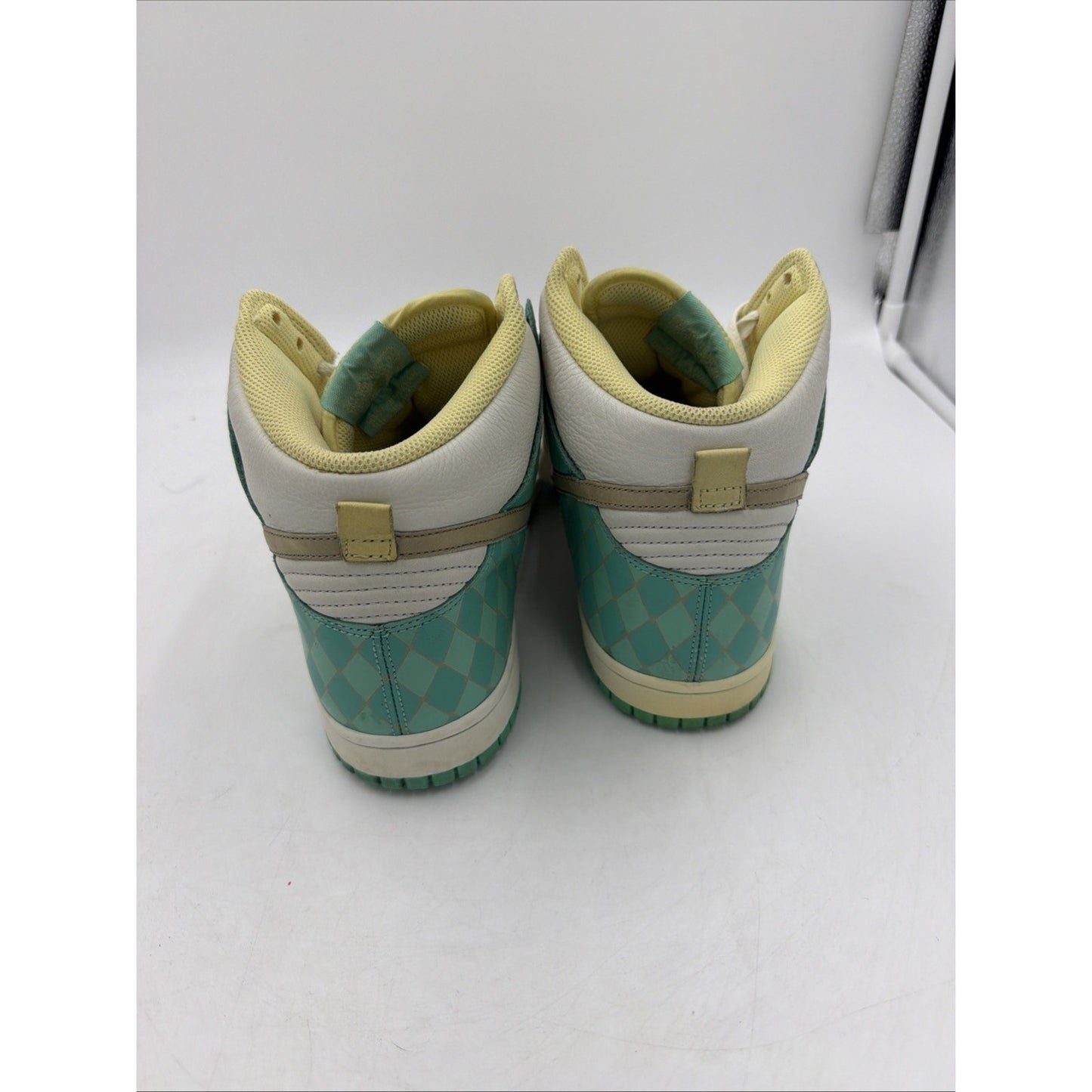 Size 10.5 - Nike Dunk Premium High White 2007