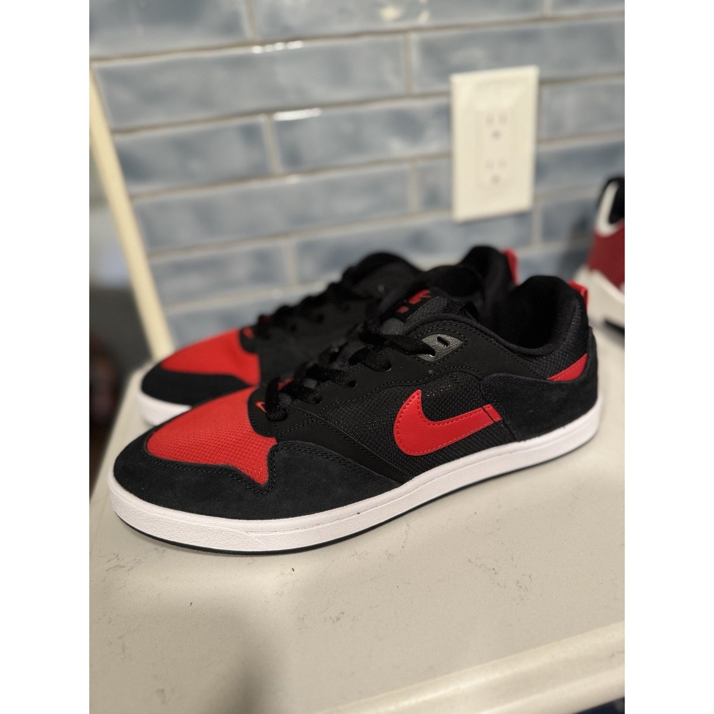 NIKE SB Alleyoop Black/University Black-Red Skateboard Sneakers Size 11.5 New