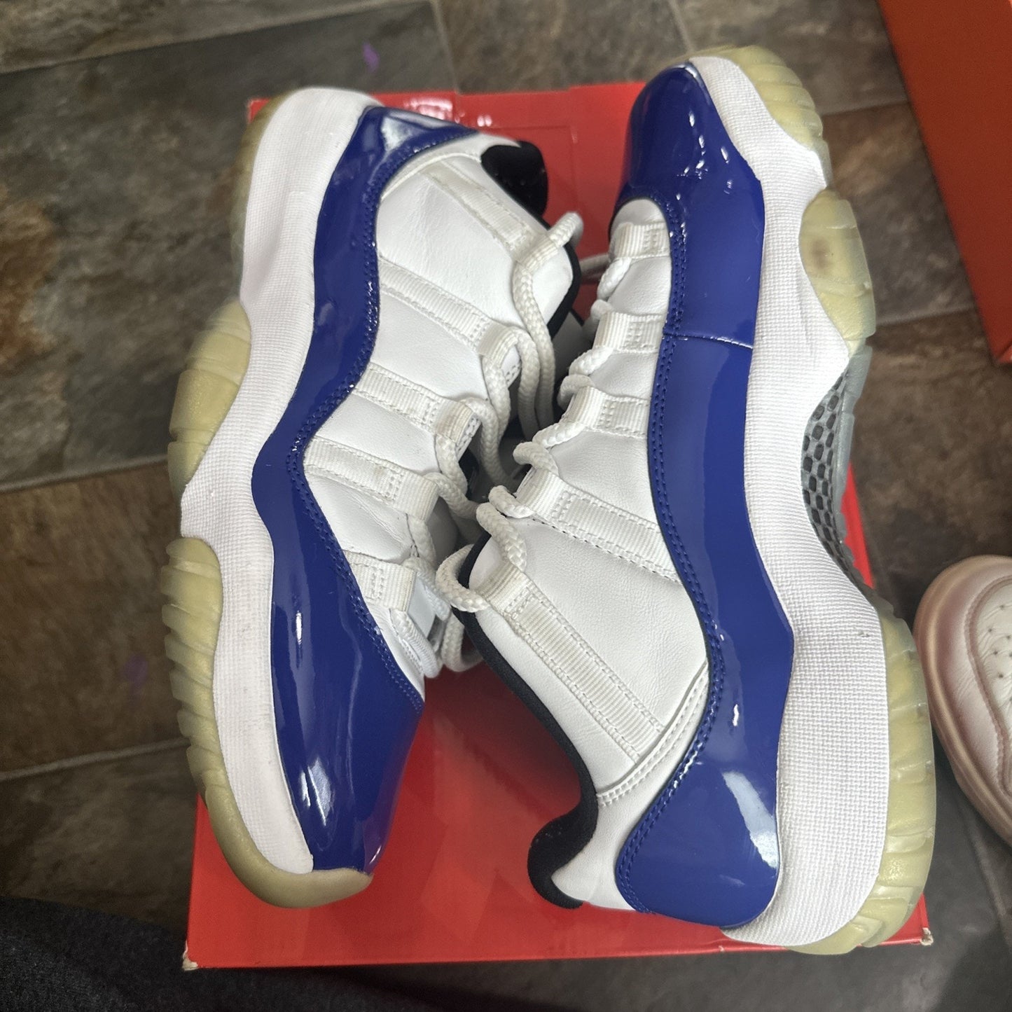 Size 10 - Air Jordan 11 Retro Low Concord Sketch W