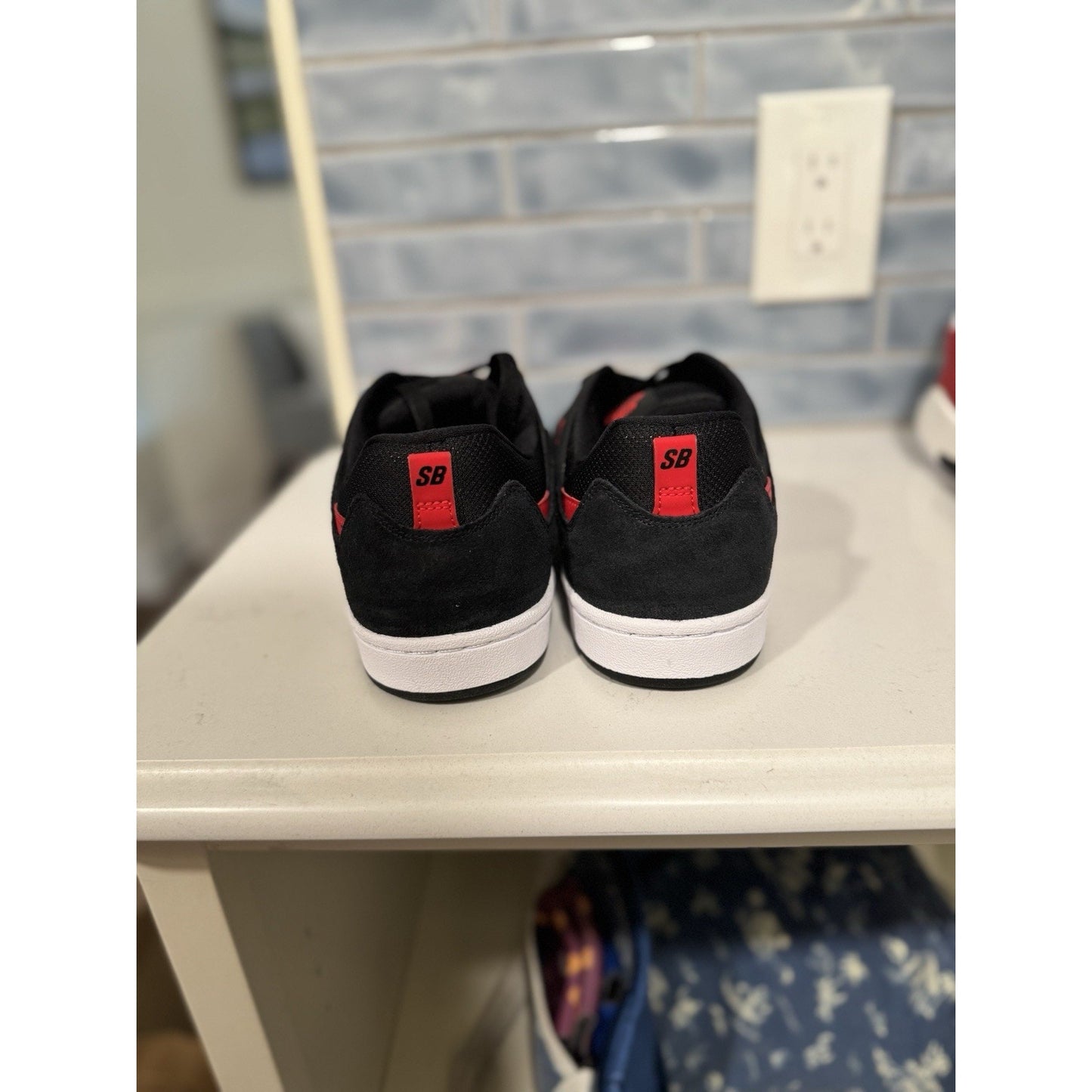 NIKE SB Alleyoop Black/University Black-Red Skateboard Sneakers Size 11.5 New